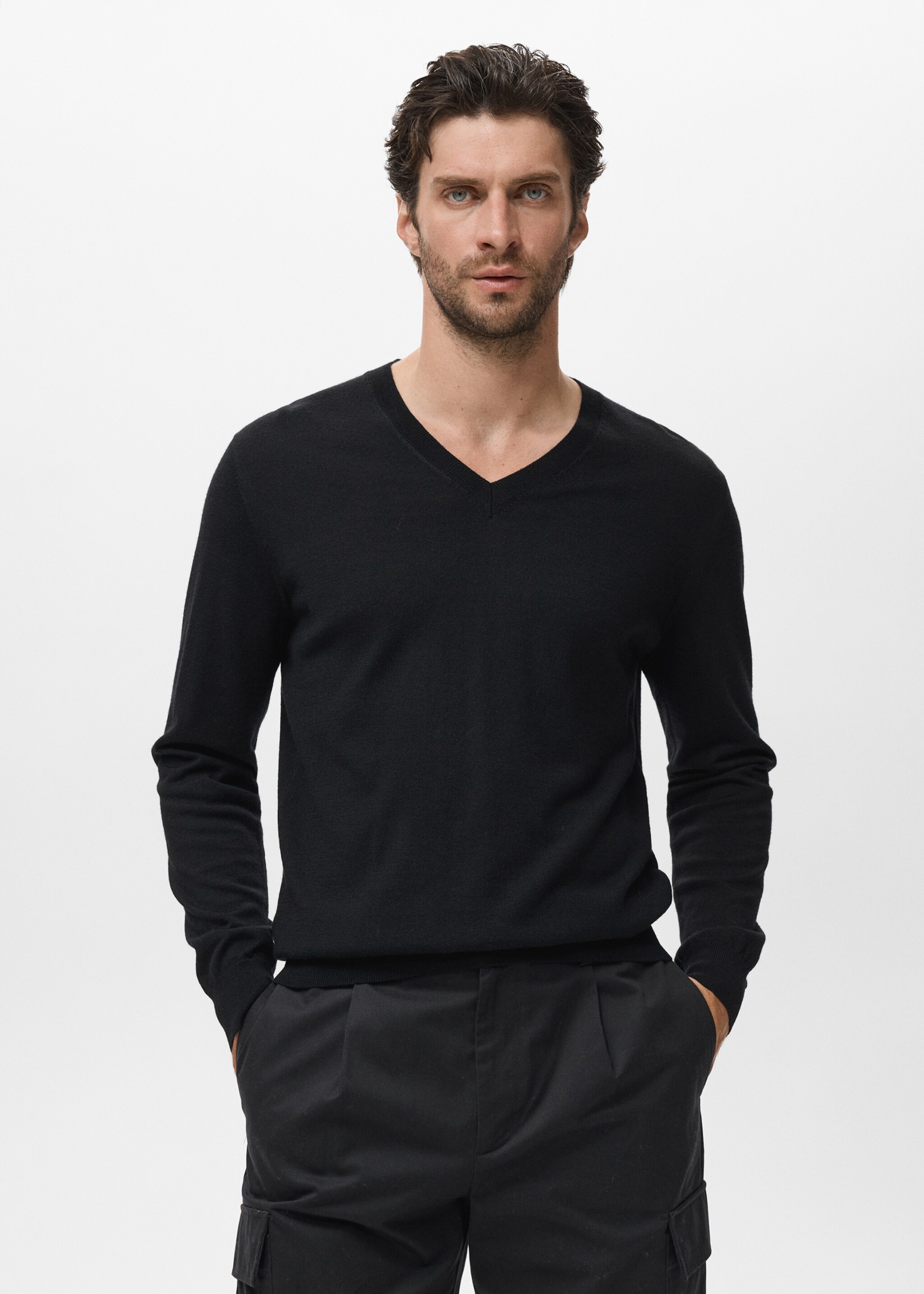 100% merino wool V-neck sweater - Medium plane, Black. Ref: 17015975-00.
