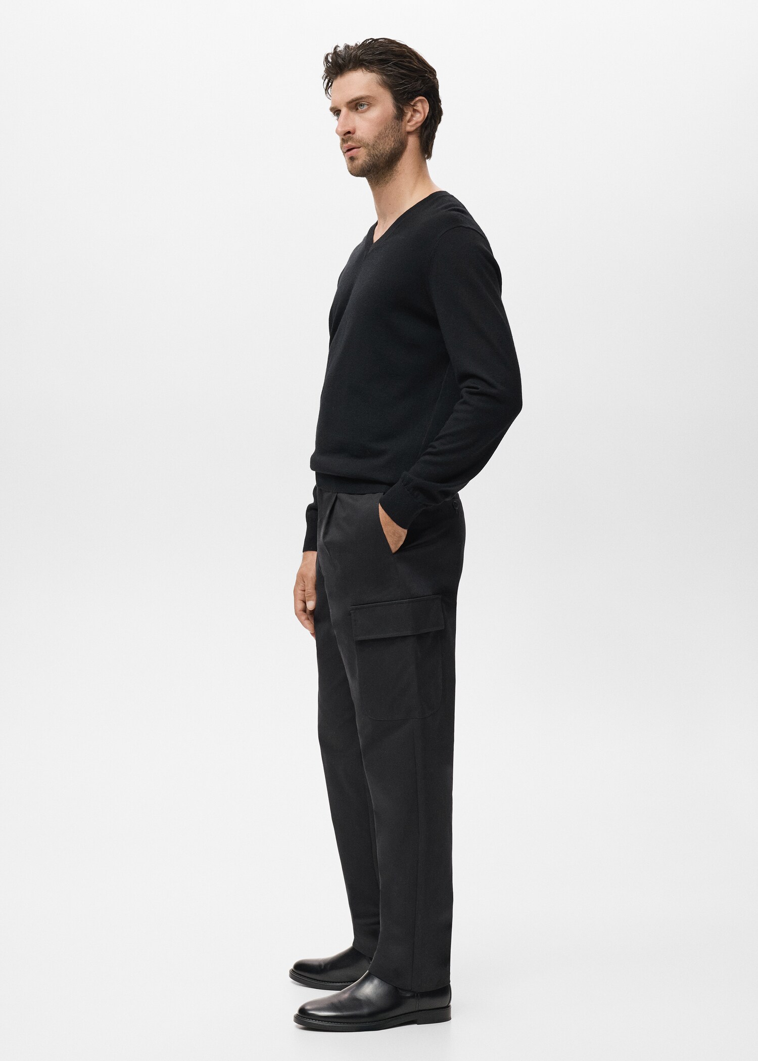 100% merino wool V-neck sweater - Details of the article 2