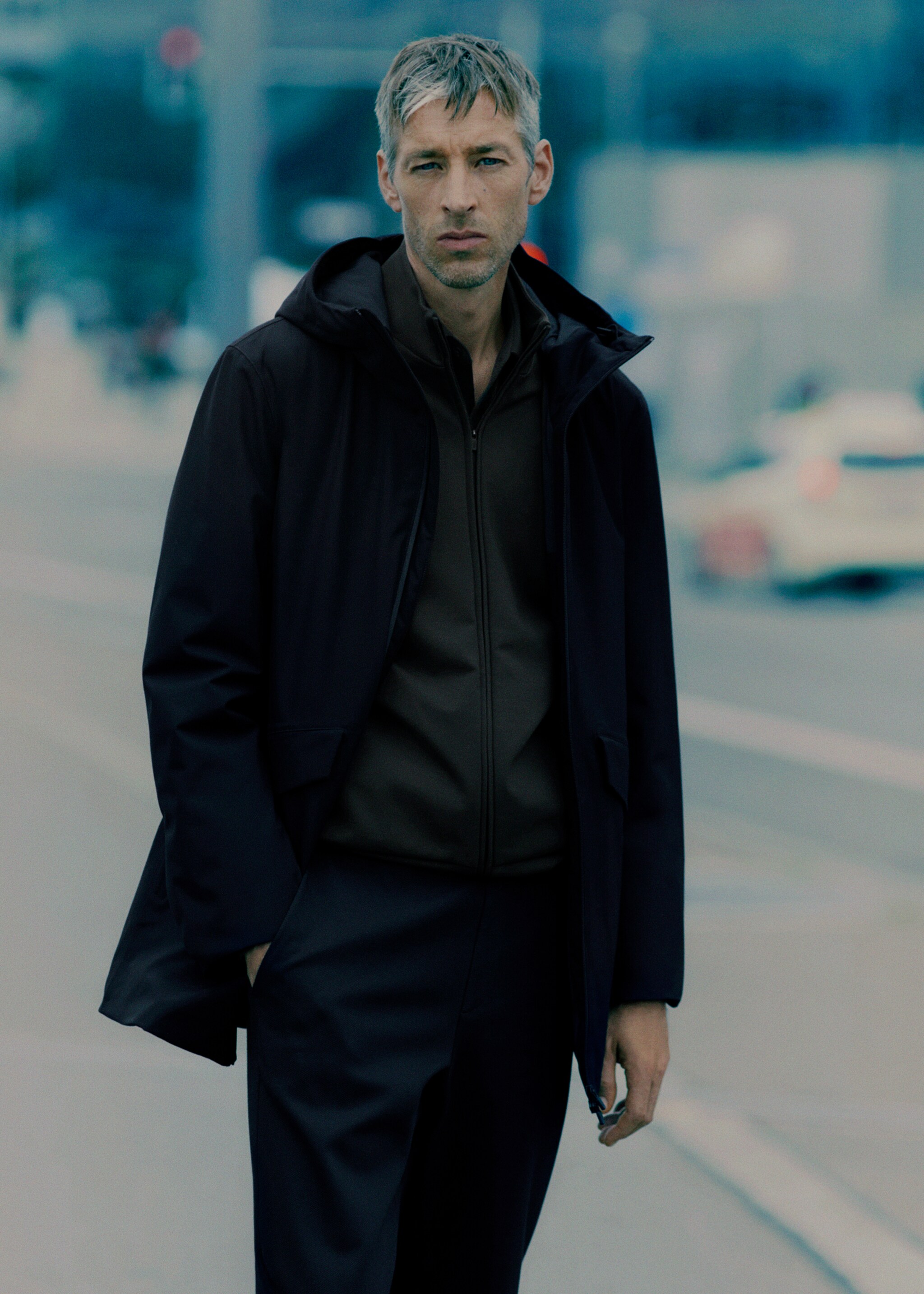 Regular-fit technical sweatshirt - Details of the article 5, Dark Green. Ref: 17015978-00.