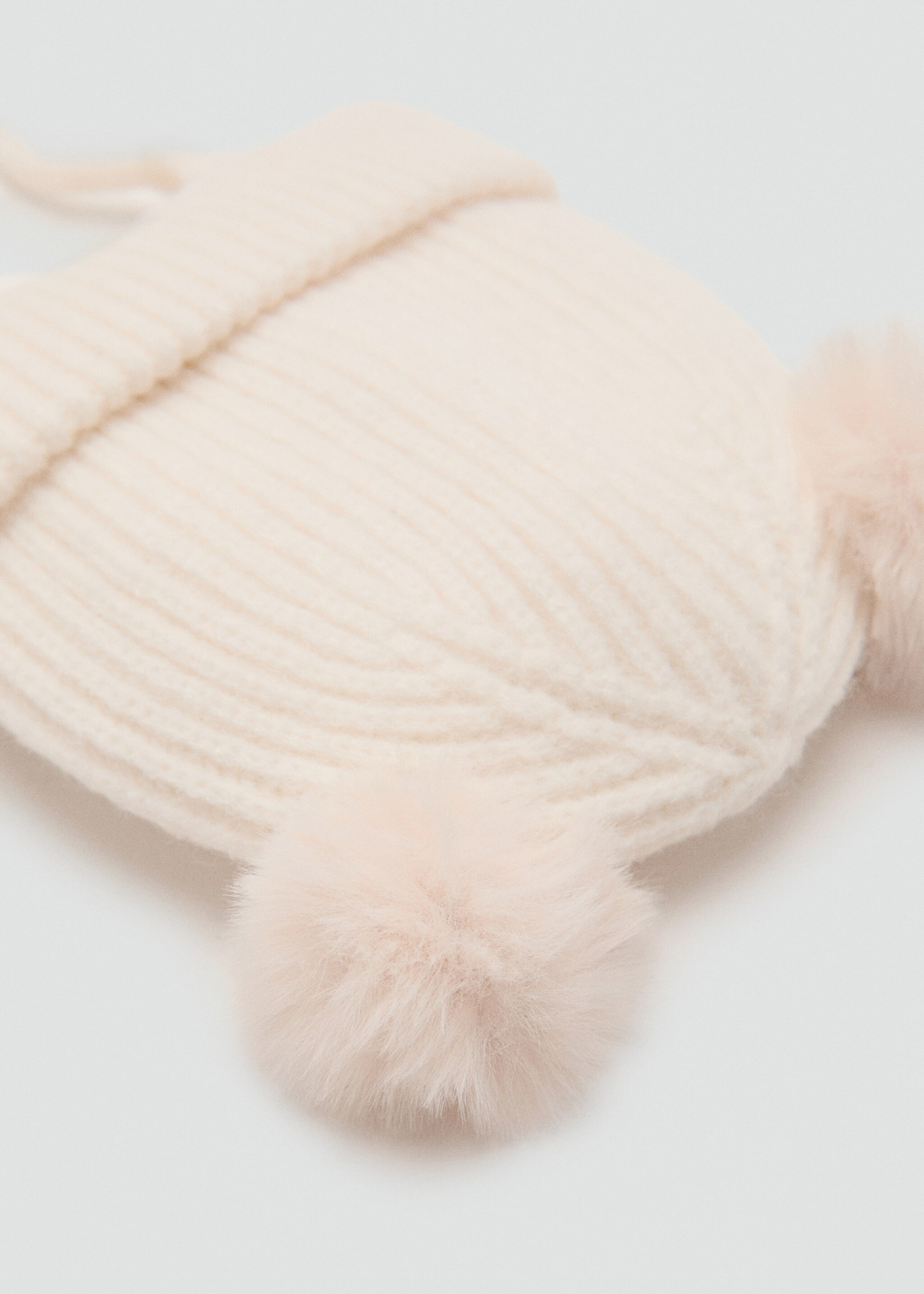 Bobble knit hat - Details of the article 1, Sand. Ref: 17015985-00.