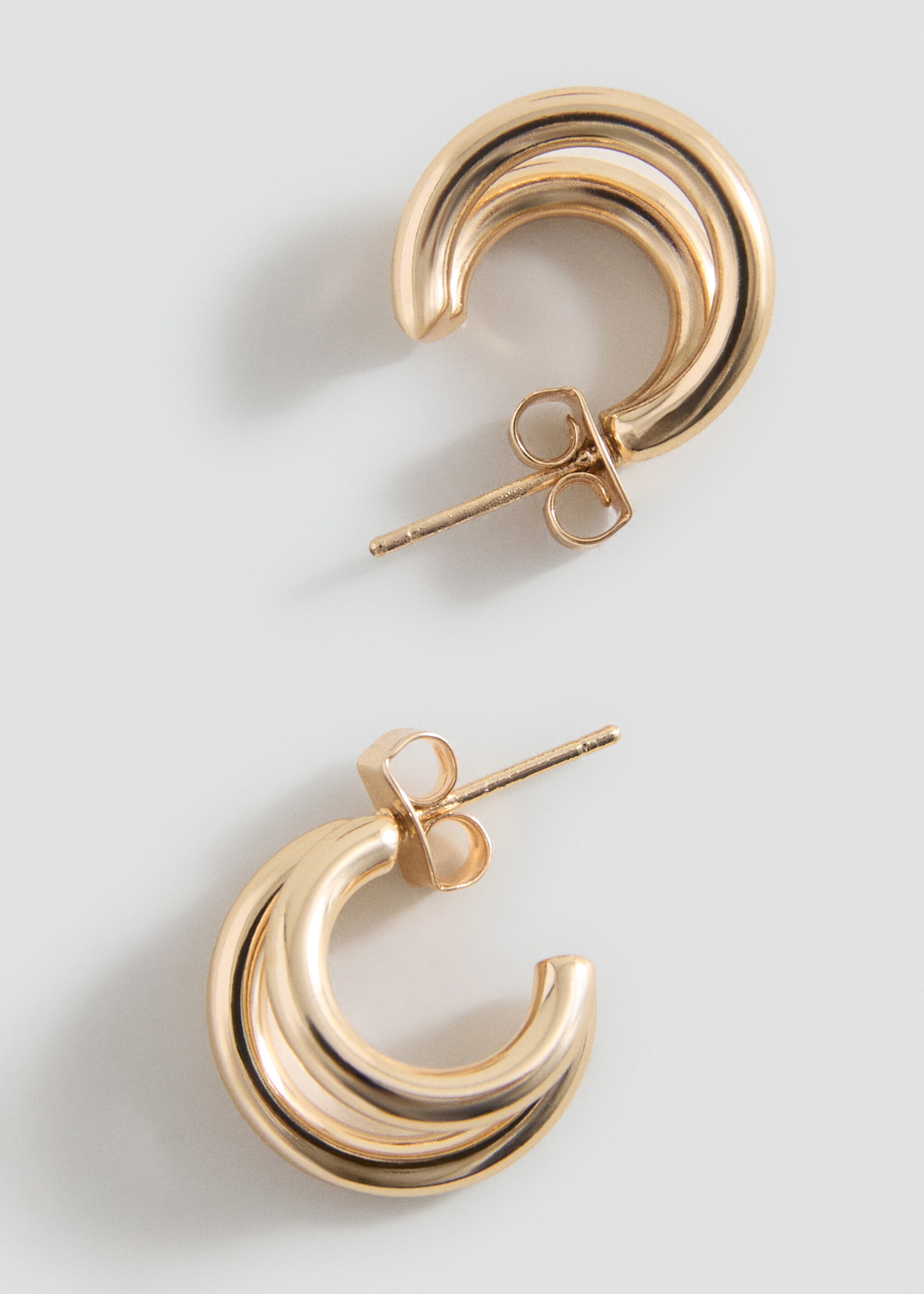 Metallic hoop earrings - Medium plane, Gold. Ref: 17015996-00.