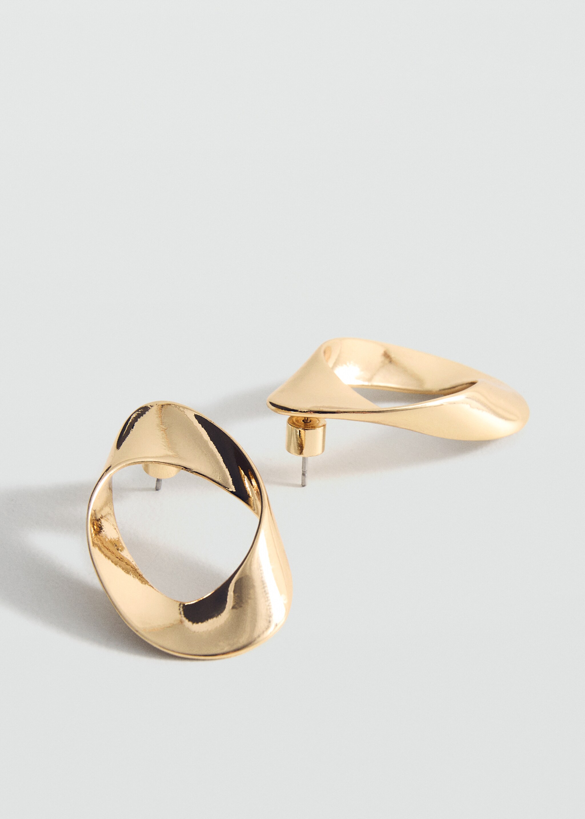 Pendientes aros irregulares - Plano medio, Oro. Ref: 17016001-00.