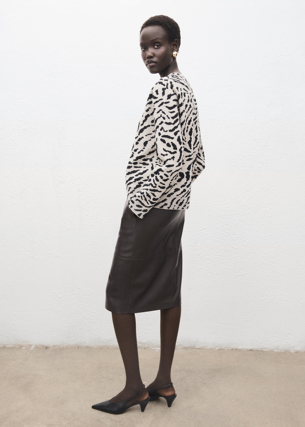 Animal-print knitted sweater