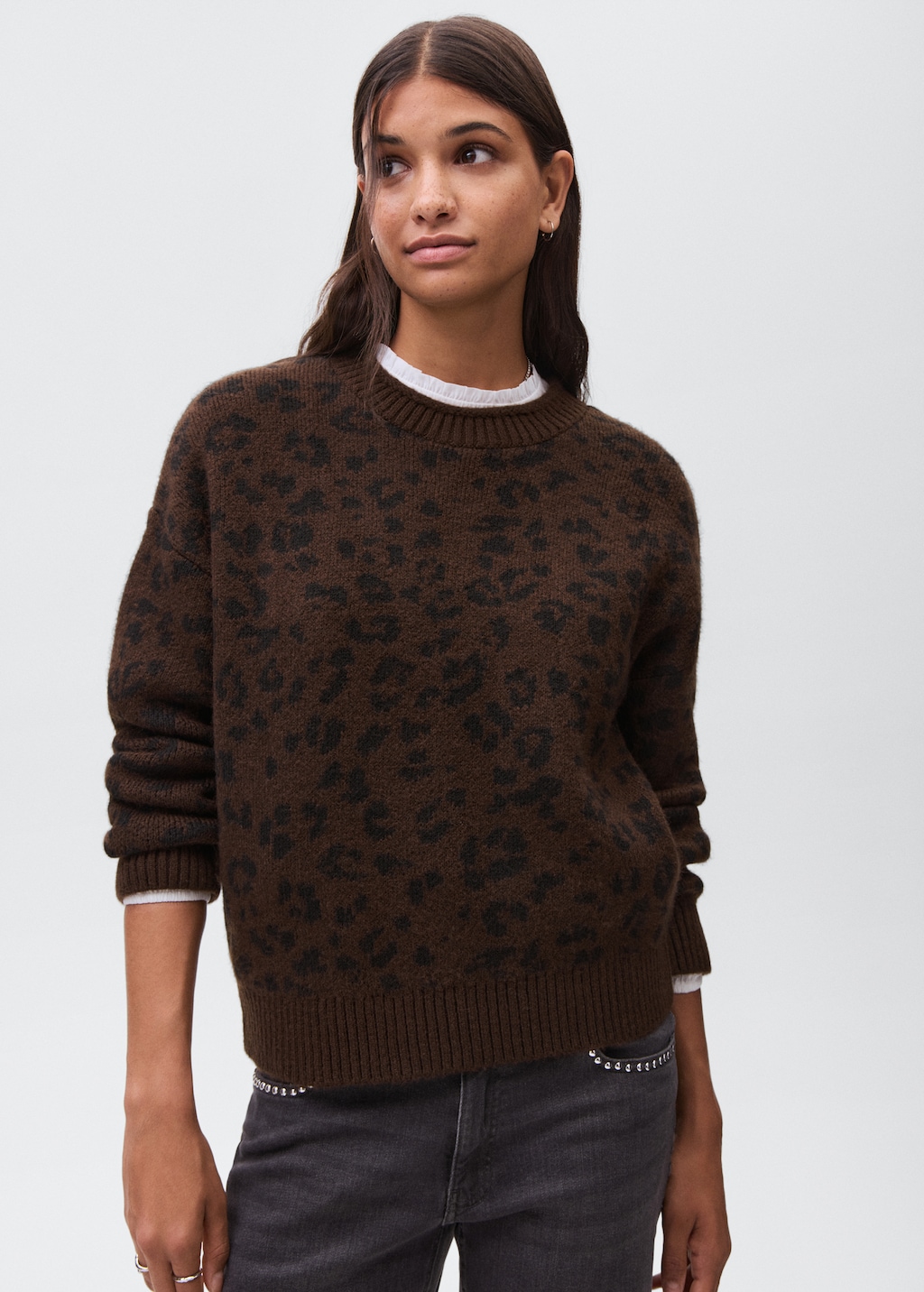 Leopard pattern sweater