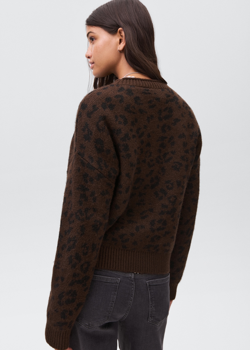 Leopard pattern sweater