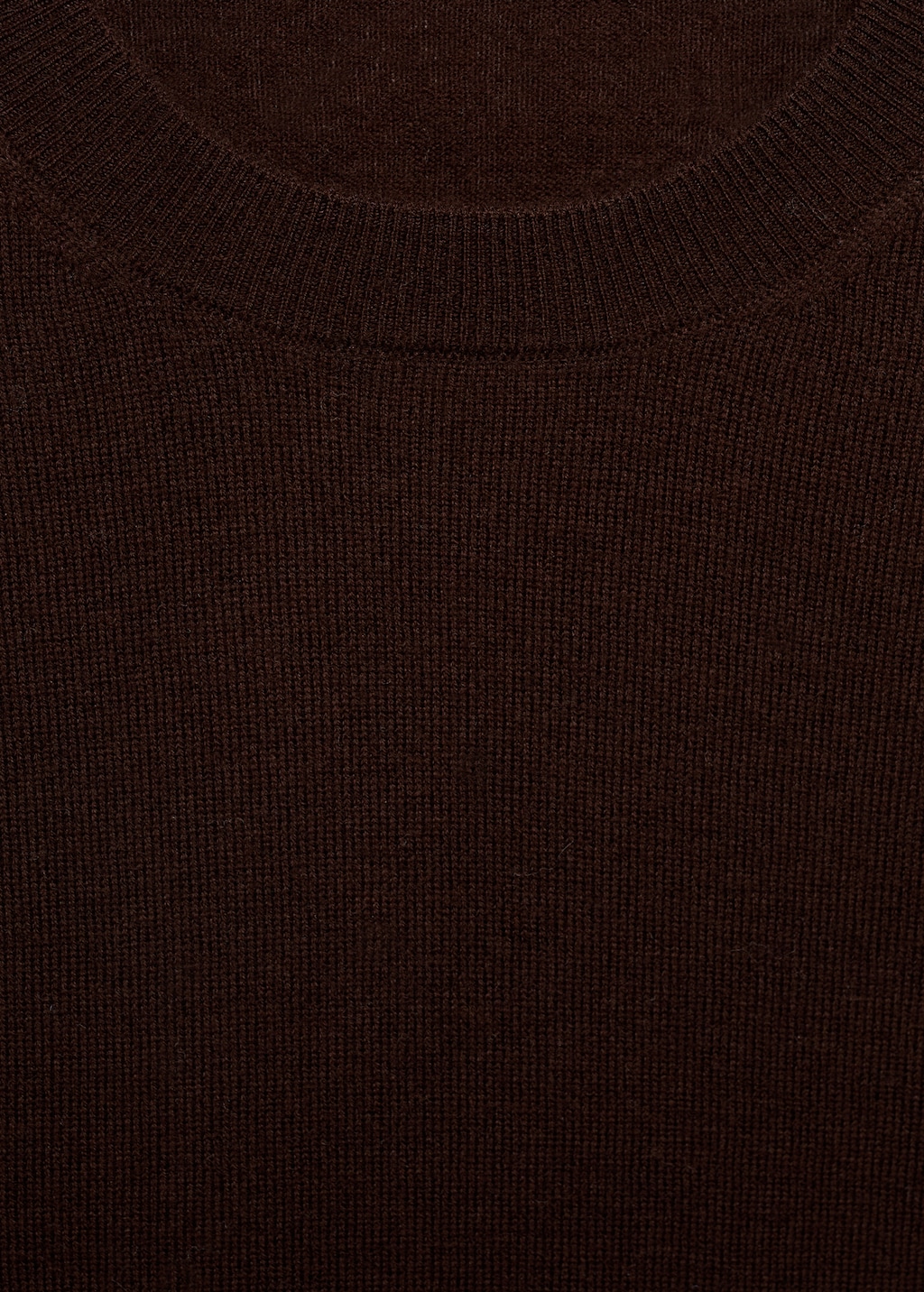 100% wool fine-knit sweater