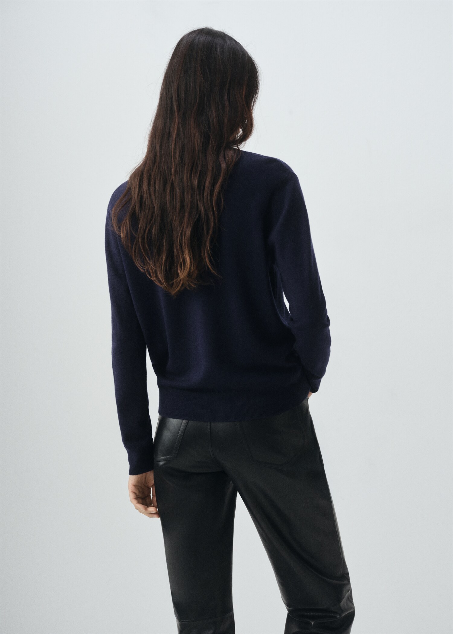 Pullover aus 100% feiner Wollstrick - Rückseite des Artikels