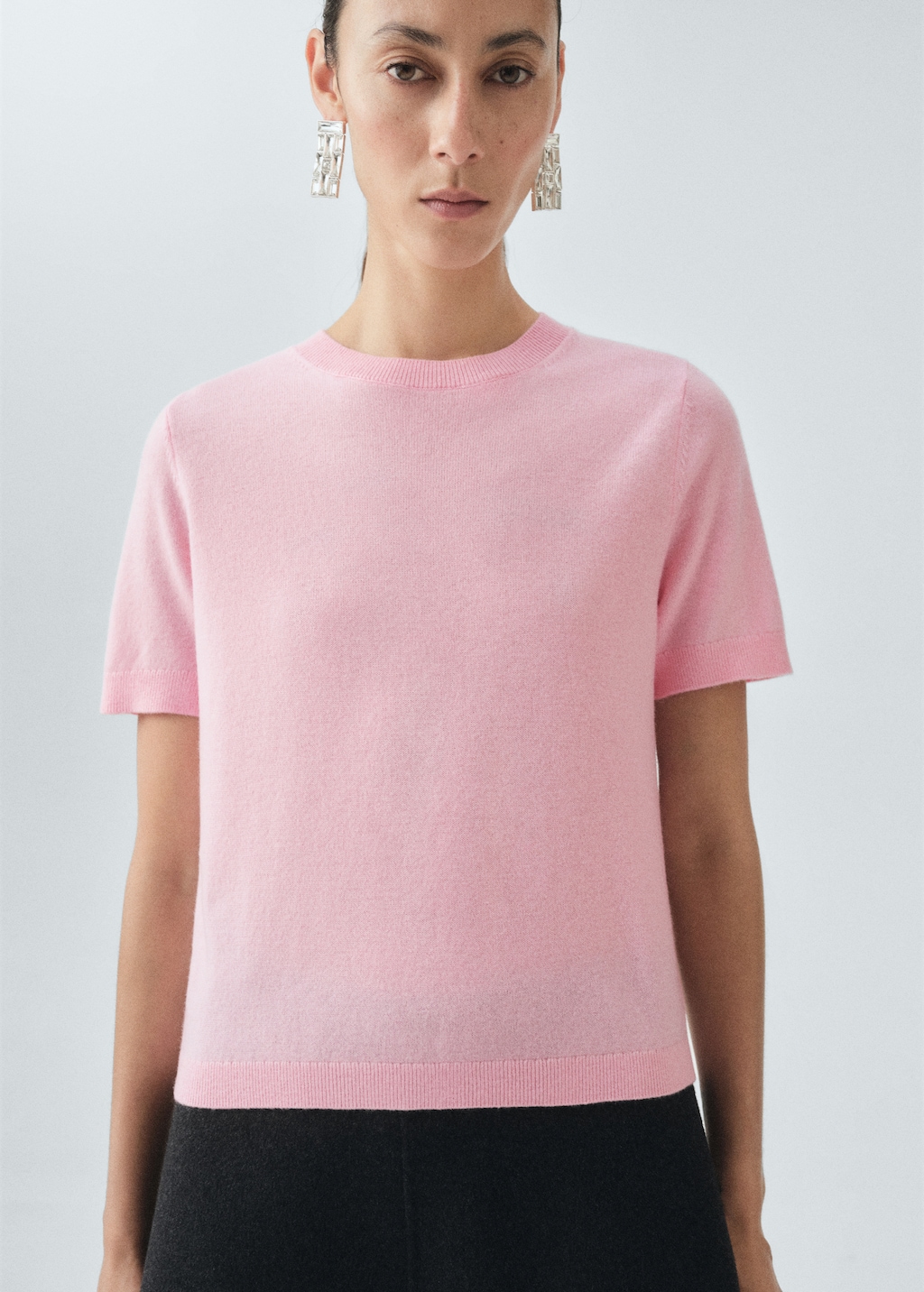 Short-sleeved wool sweater