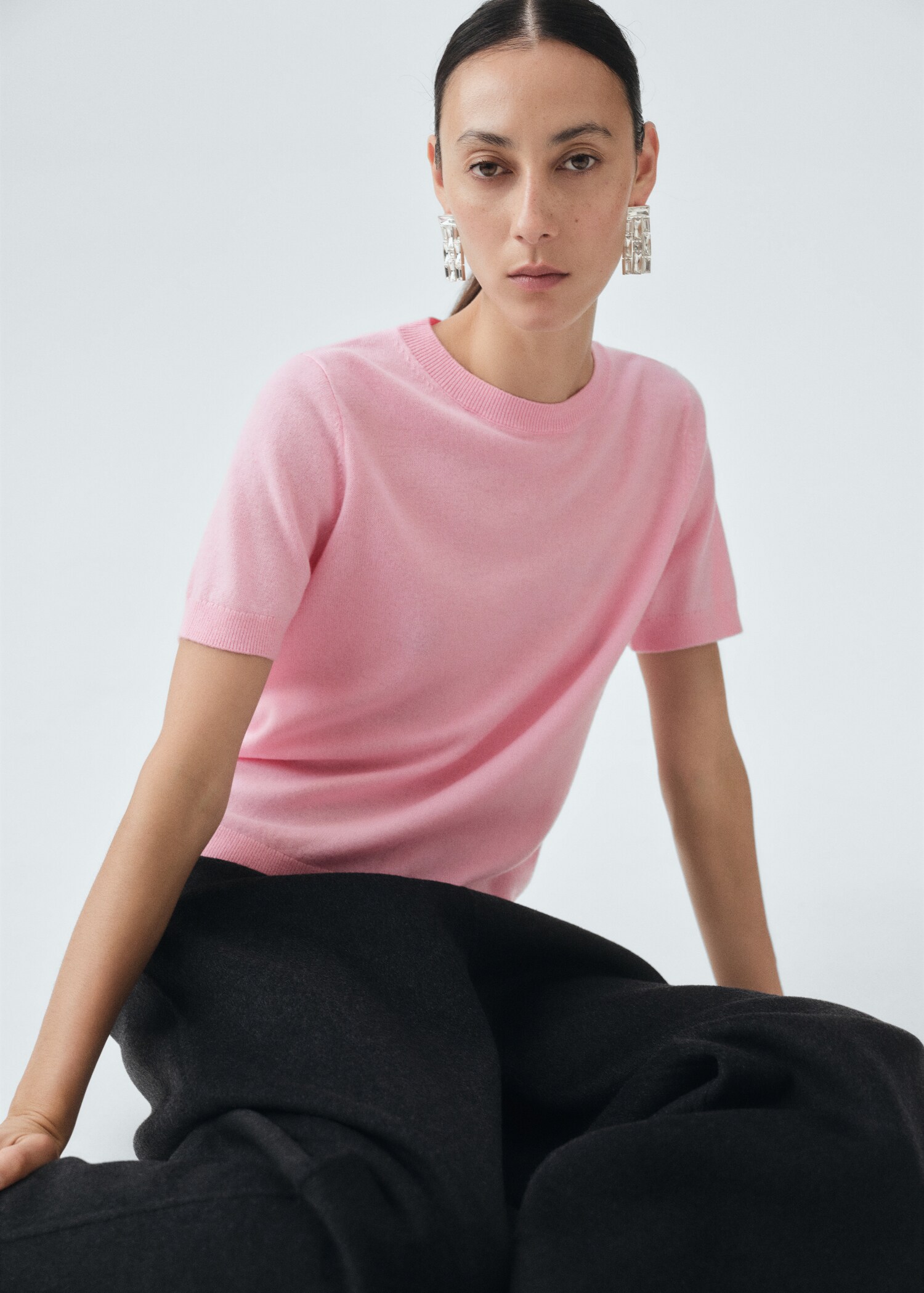Short-sleeved wool sweater - Details of the article 2