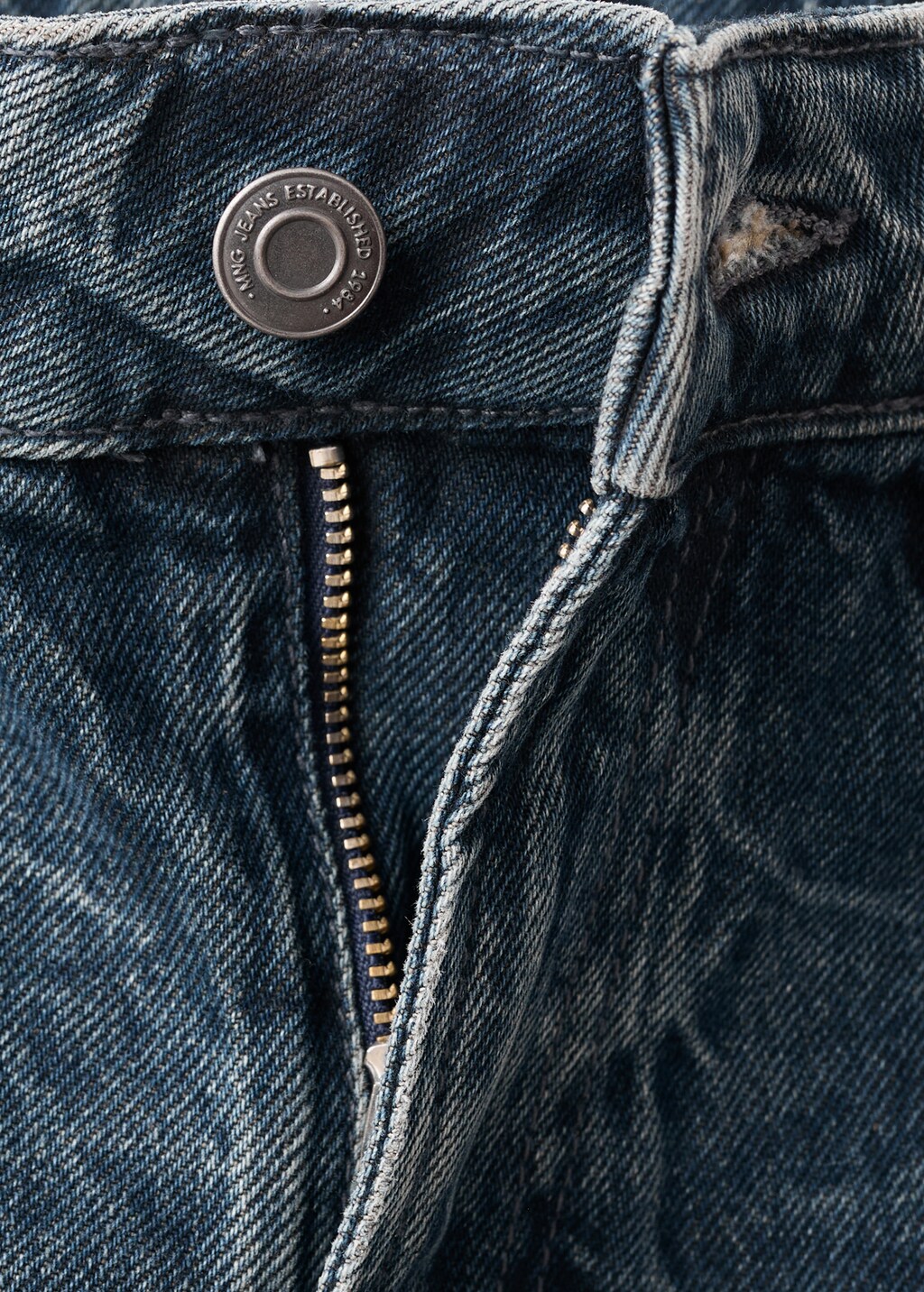 Mid-rise straight jeans