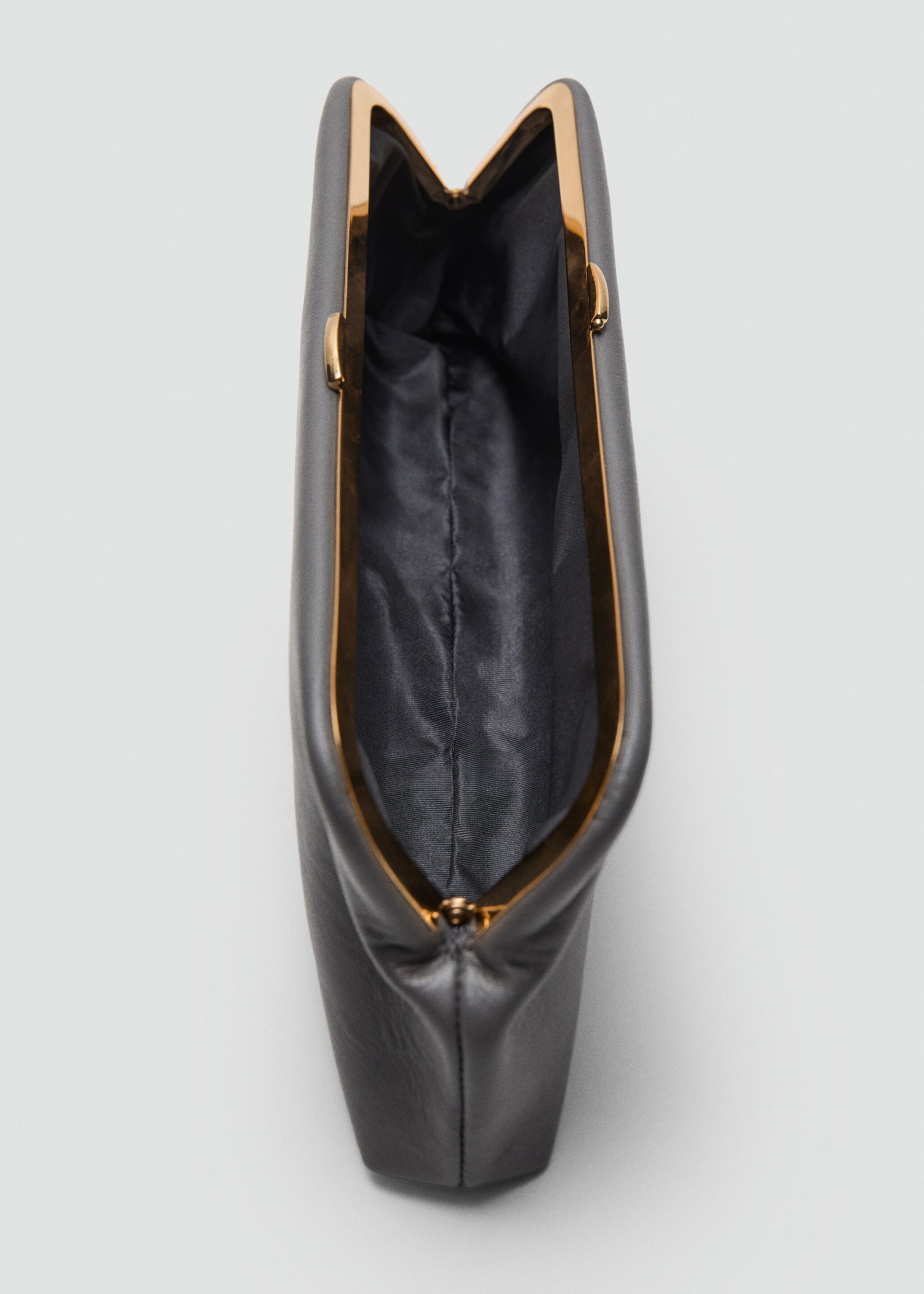 100% leather clutch - Details of the article 2, Grey. Ref: 17016359-00.