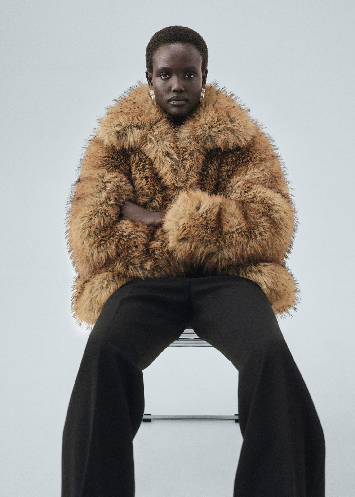 Straight-fit suit trousers - Details of the article 1