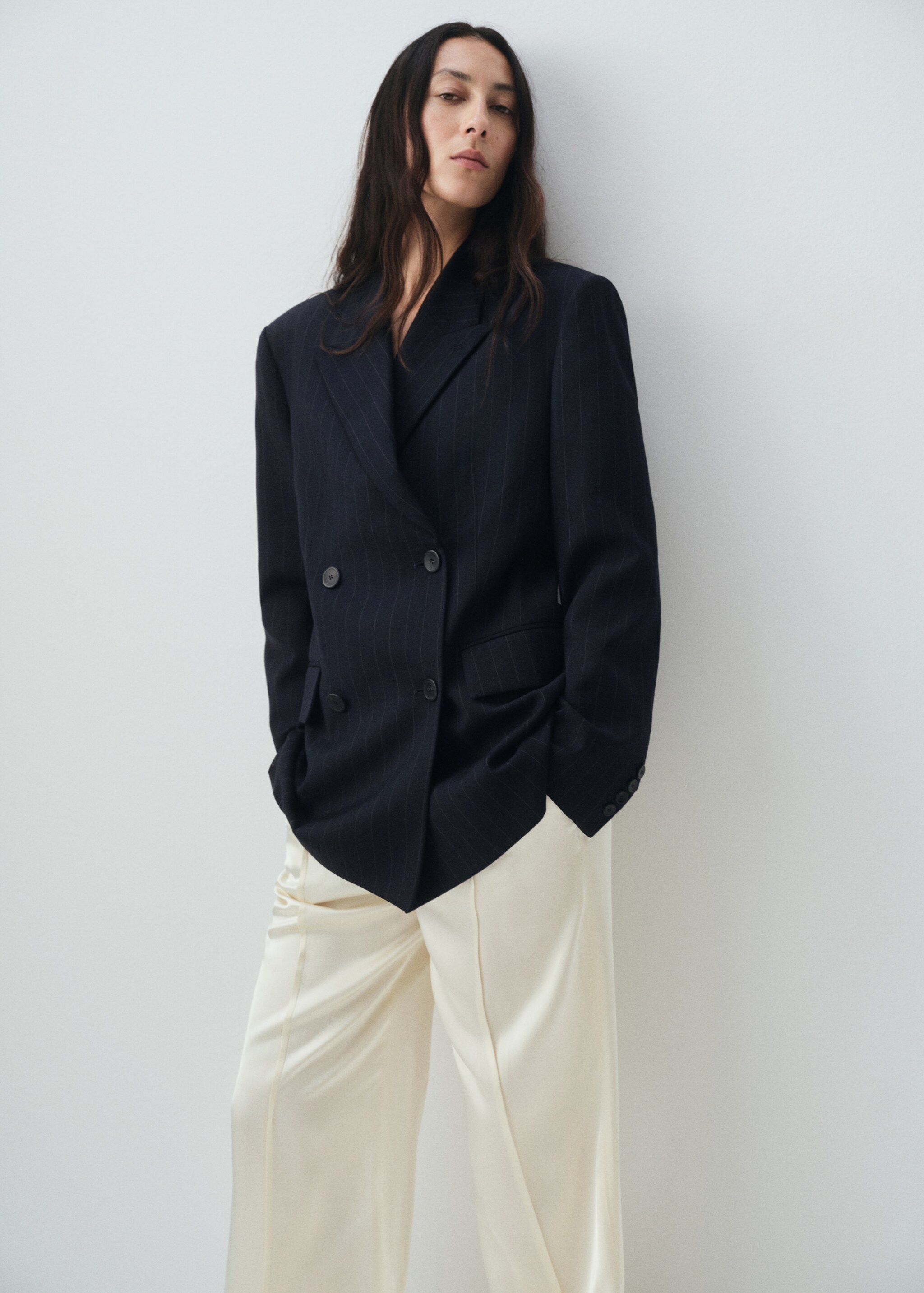 Double-breasted pinstripe jacket - Details of the article 2, Navy. Ref: 17016366-00.