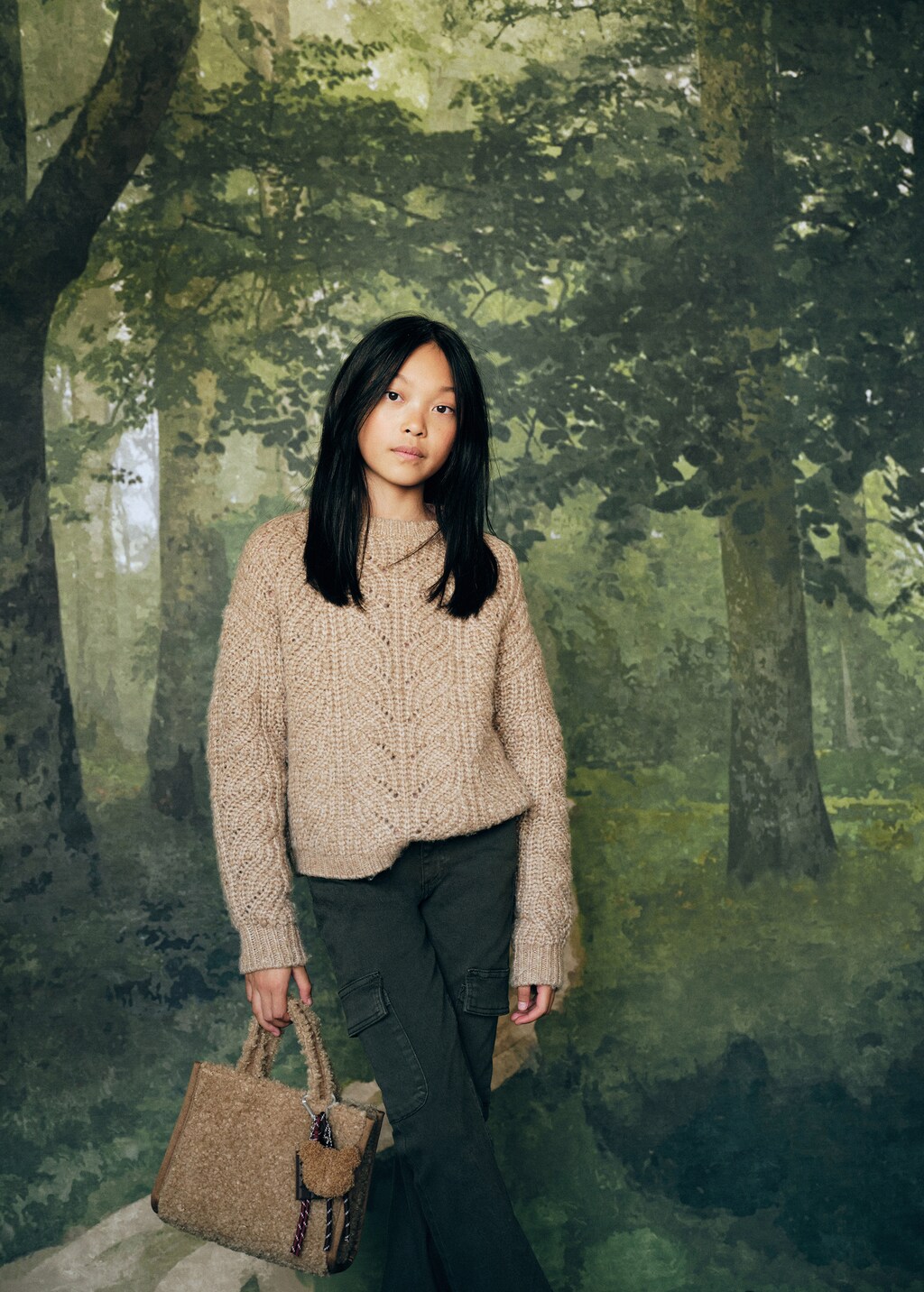 Shearling-effect bucket bag