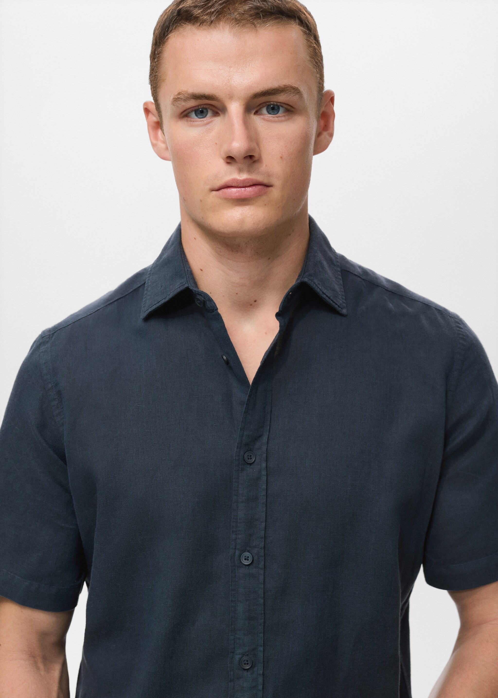 Shirt antsh-h - Details of the article 1, Navy. Ref: 17016744-00.