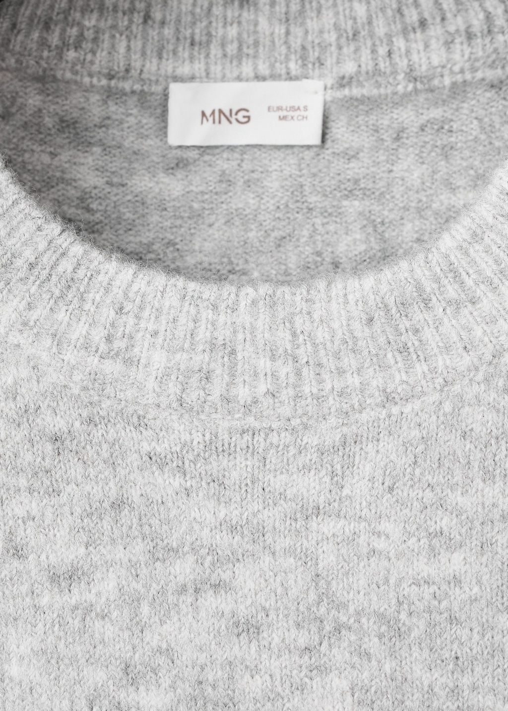 Embroidered knitted vest