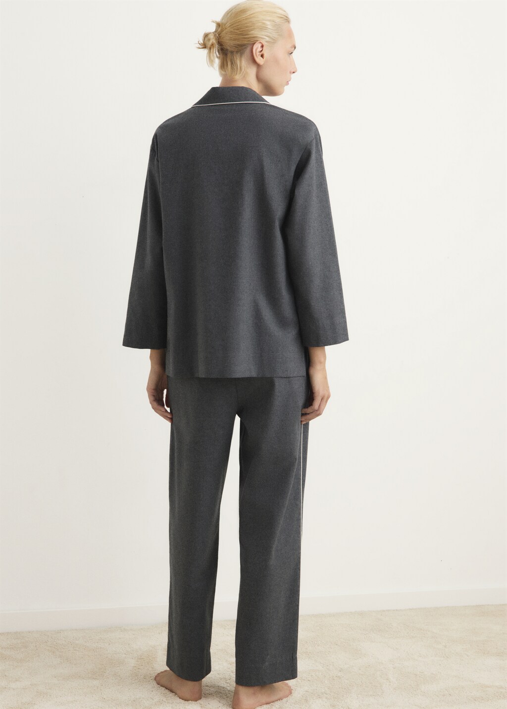 Cotton flannel pants with contrasting piping