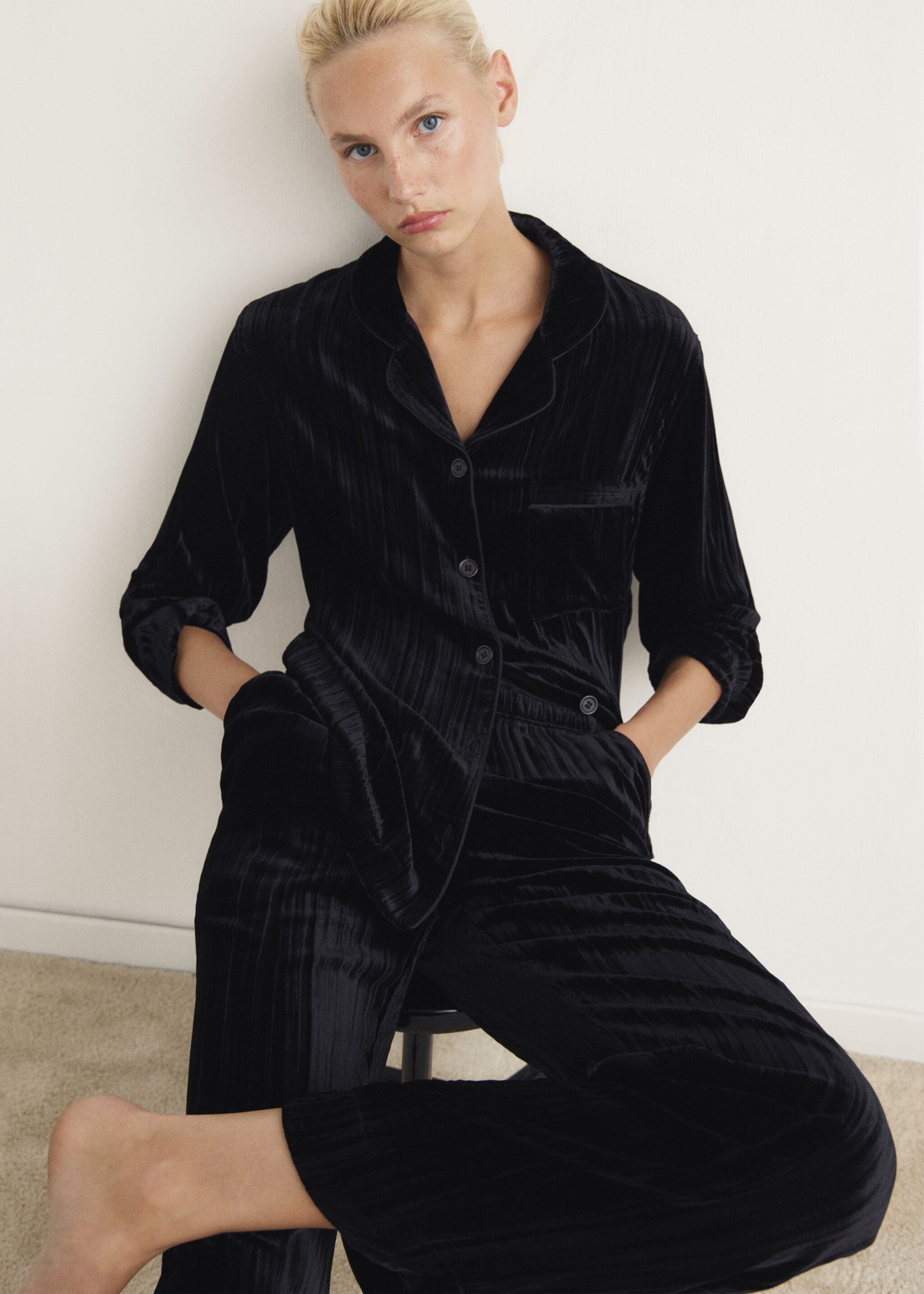 Silk velvet trousers - Details of the article 6, Grey. Ref: 17017132-00.