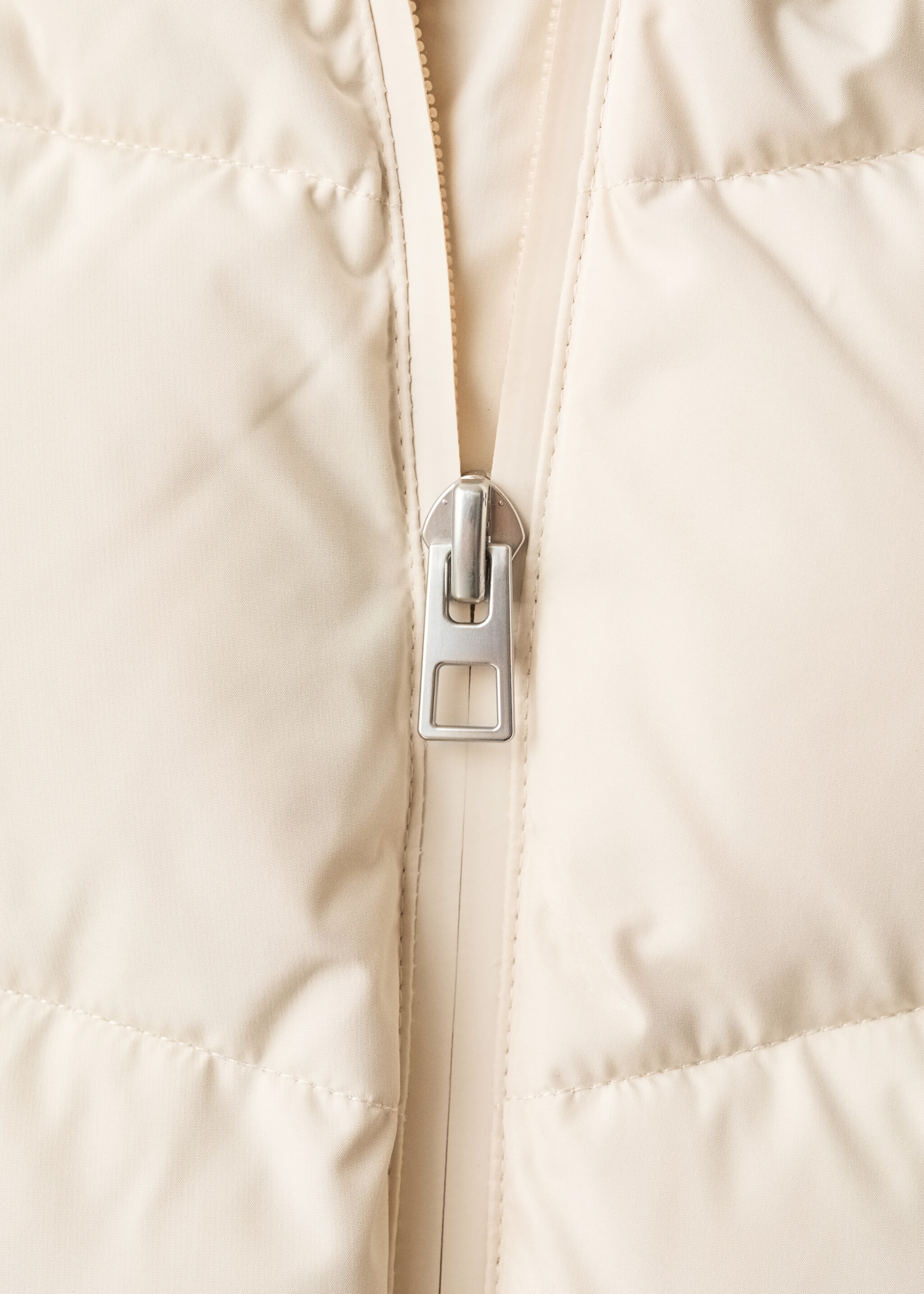 Hood quilted coat - Details of the article 8, Off White. Ref: 17017763-00.