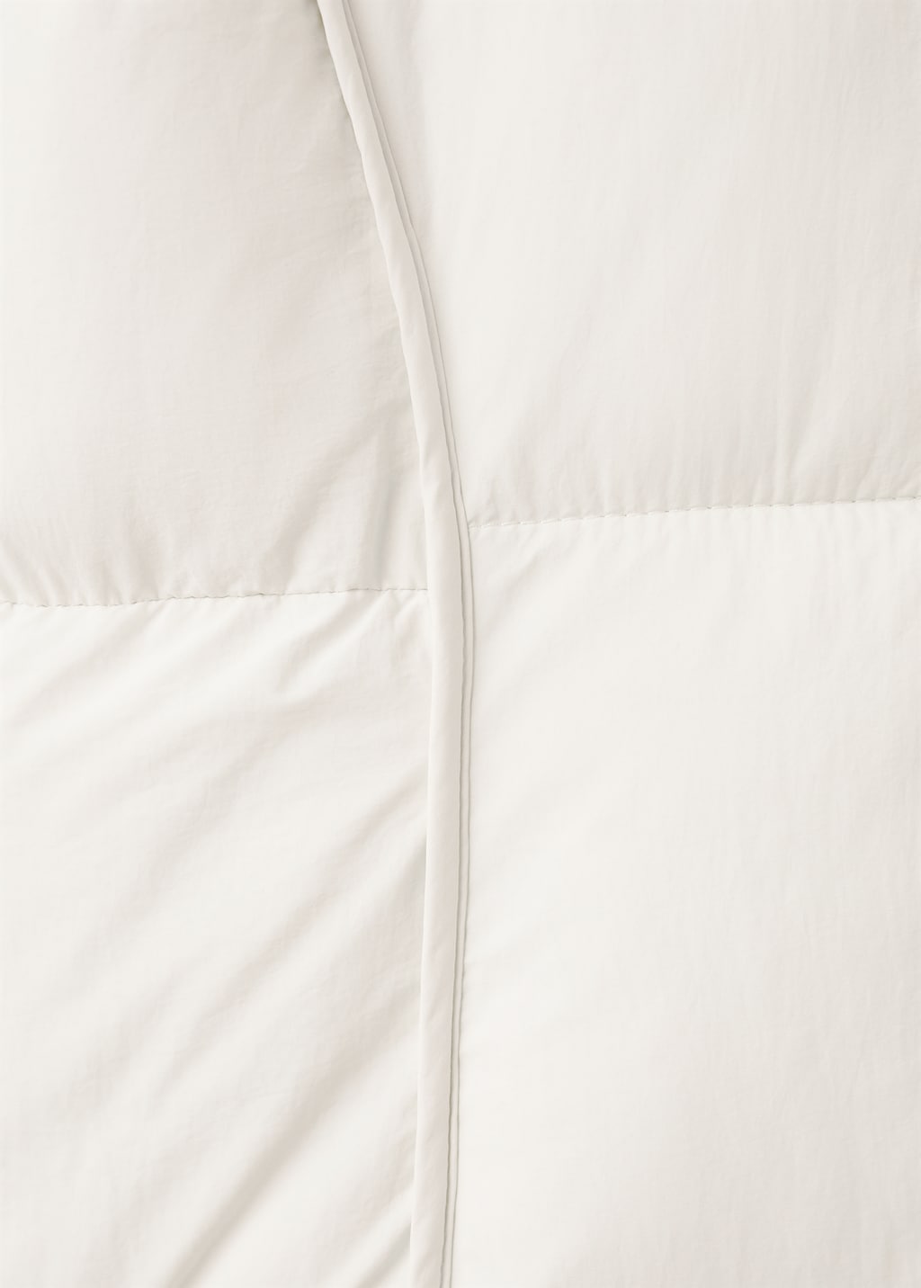 Quilted anorak with combined fabrics