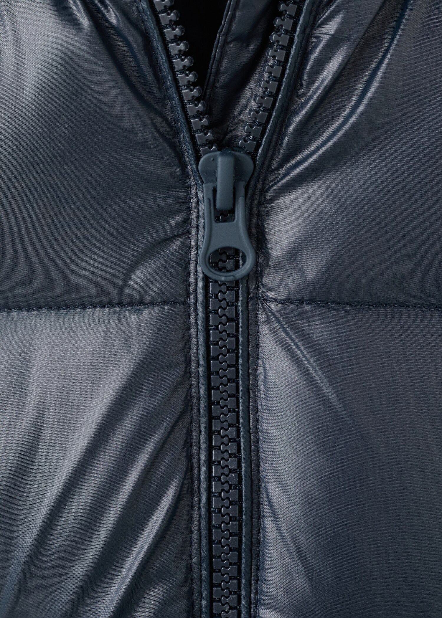 Anorak with shearling-effect hood - Details of the article 8