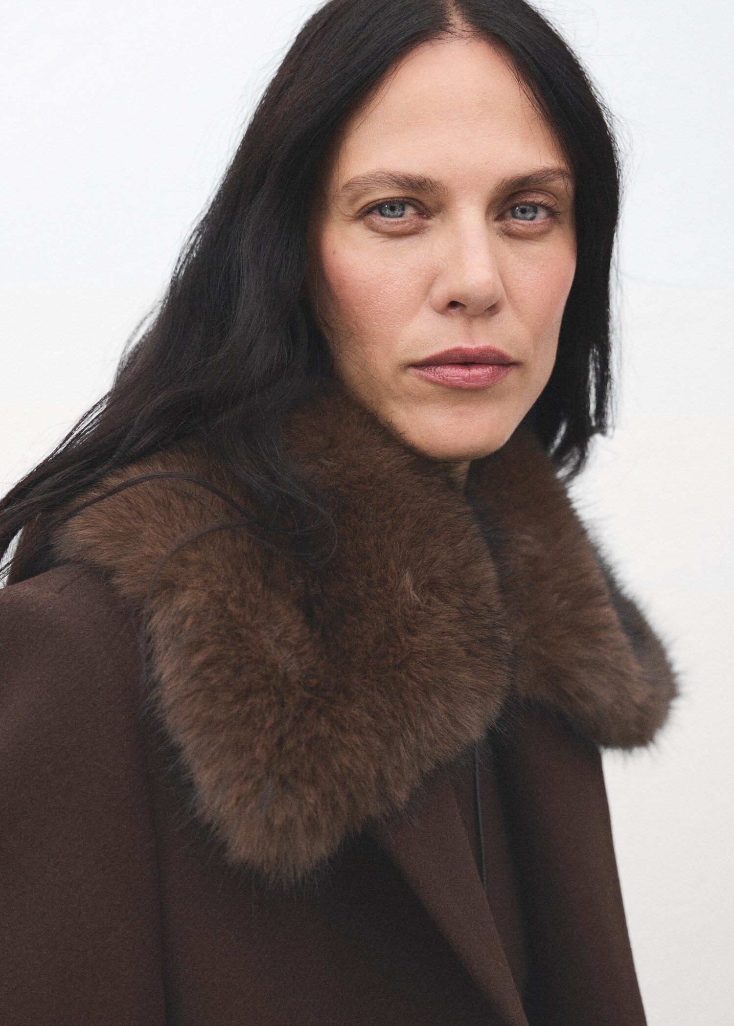 Manteau laine col imitation fourrure - Détail de l'article 1