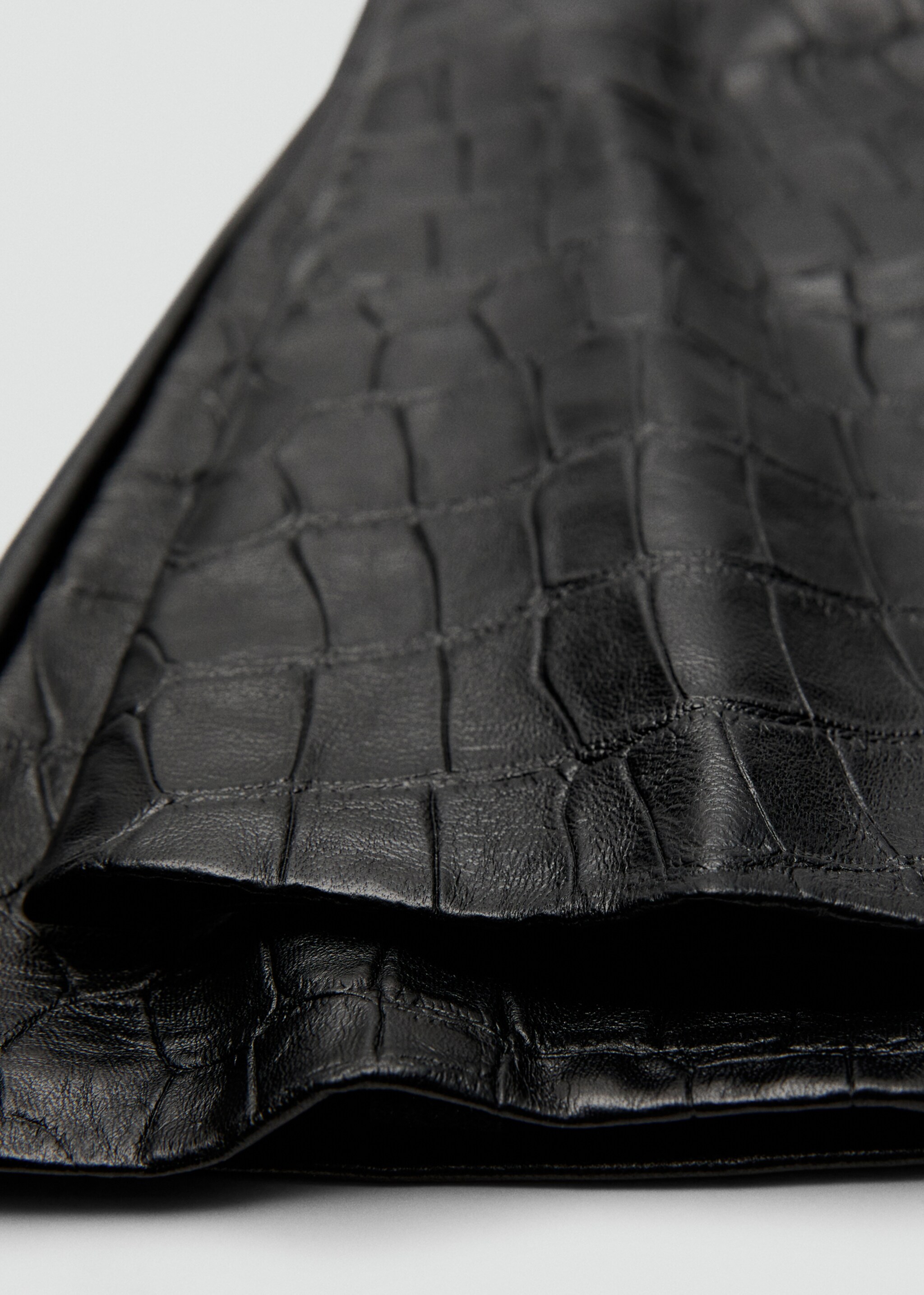 Long croc-effect leather gloves - Details of the article 1, Black. Ref: 17017773-00.