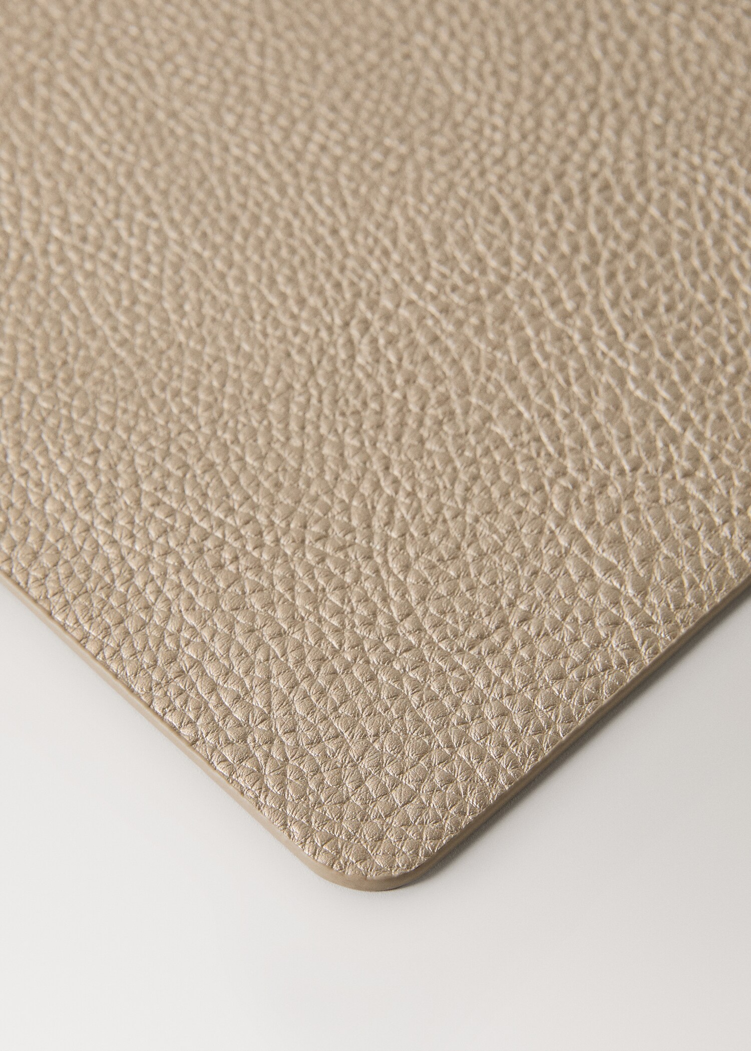 Naproane dreptunghiulare metalizate cu efect de piele - Detaliu al articolului 2