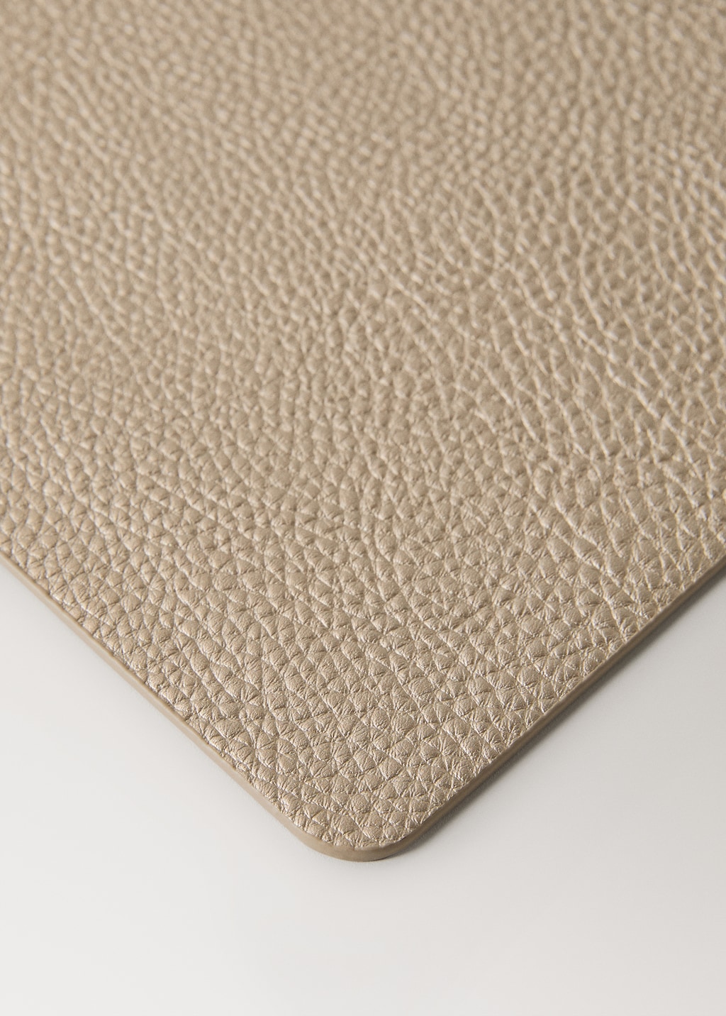 Metallic faux-effect rectangular placemats