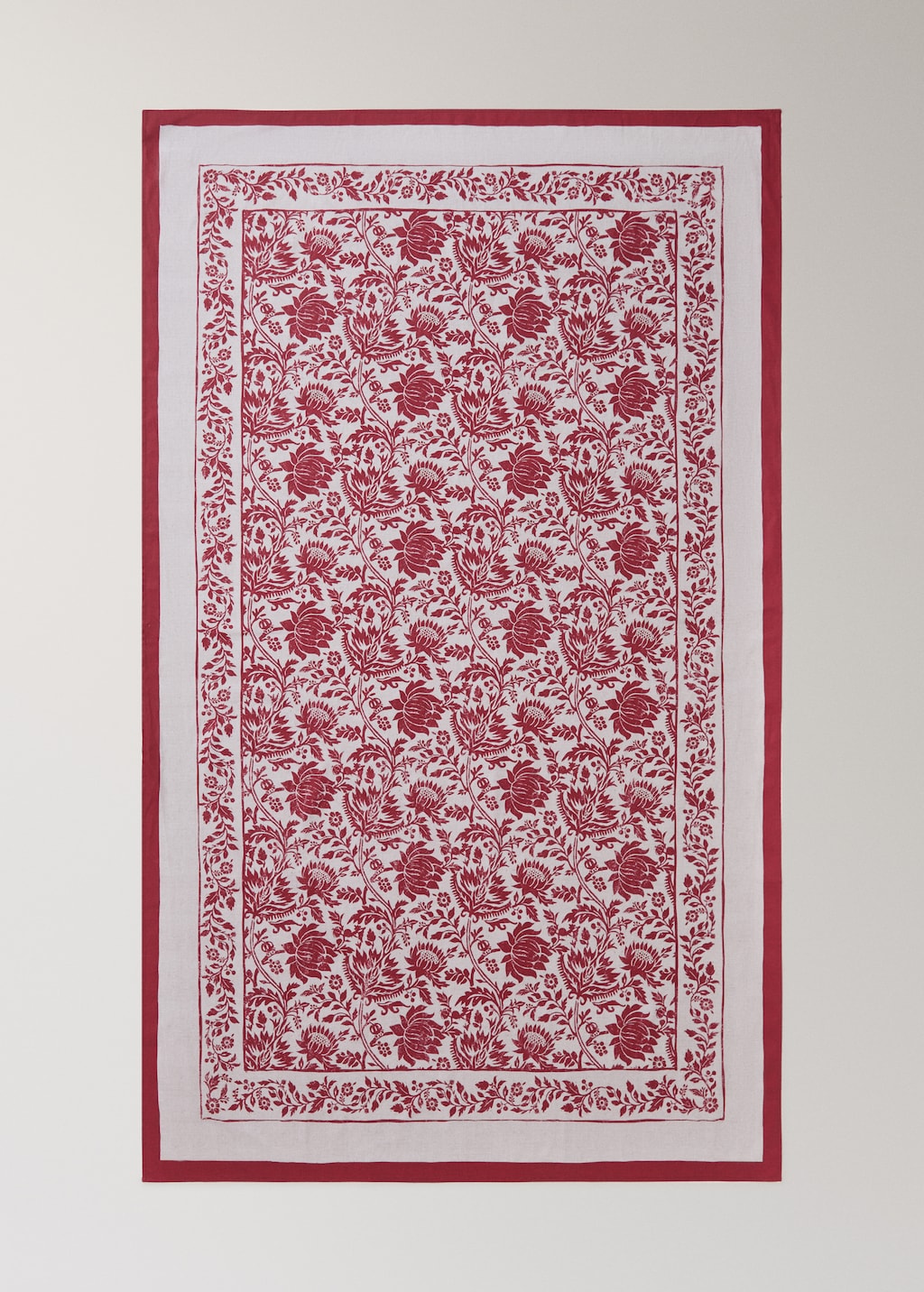 Cotton twill tablecloth for 8 to 10 diners