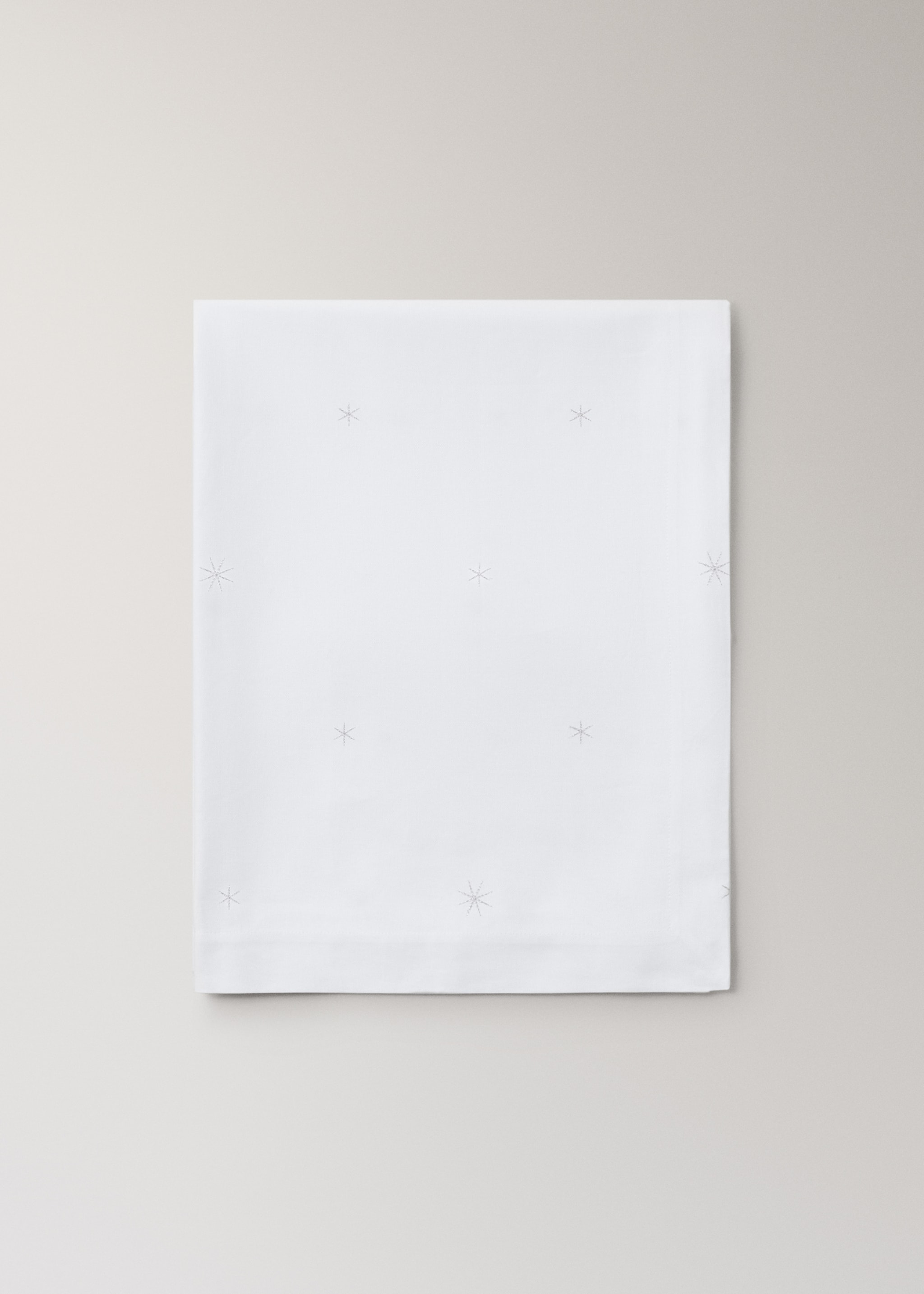 Ubrus 100% bavlna s detailem hvězd a výšivkou pro 8 až 10 hostů - Zboží bez modelu, Bílá. Ref: 17017811-00.