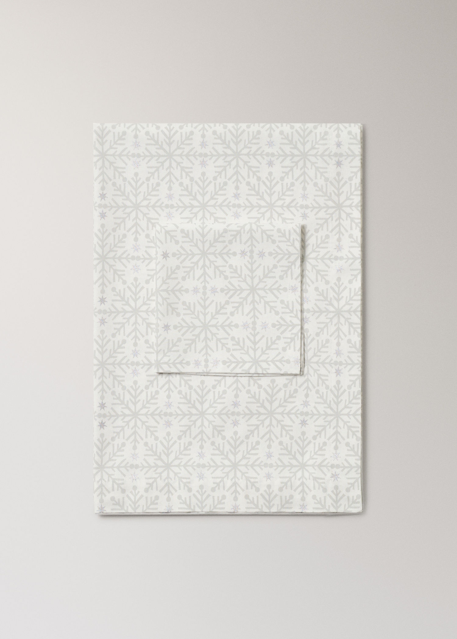 Față de masă cu imprimeu de motive de Crăciun, cu fulgi de zăpadă, pentru 2 până la 4 persoane - Articol fără model