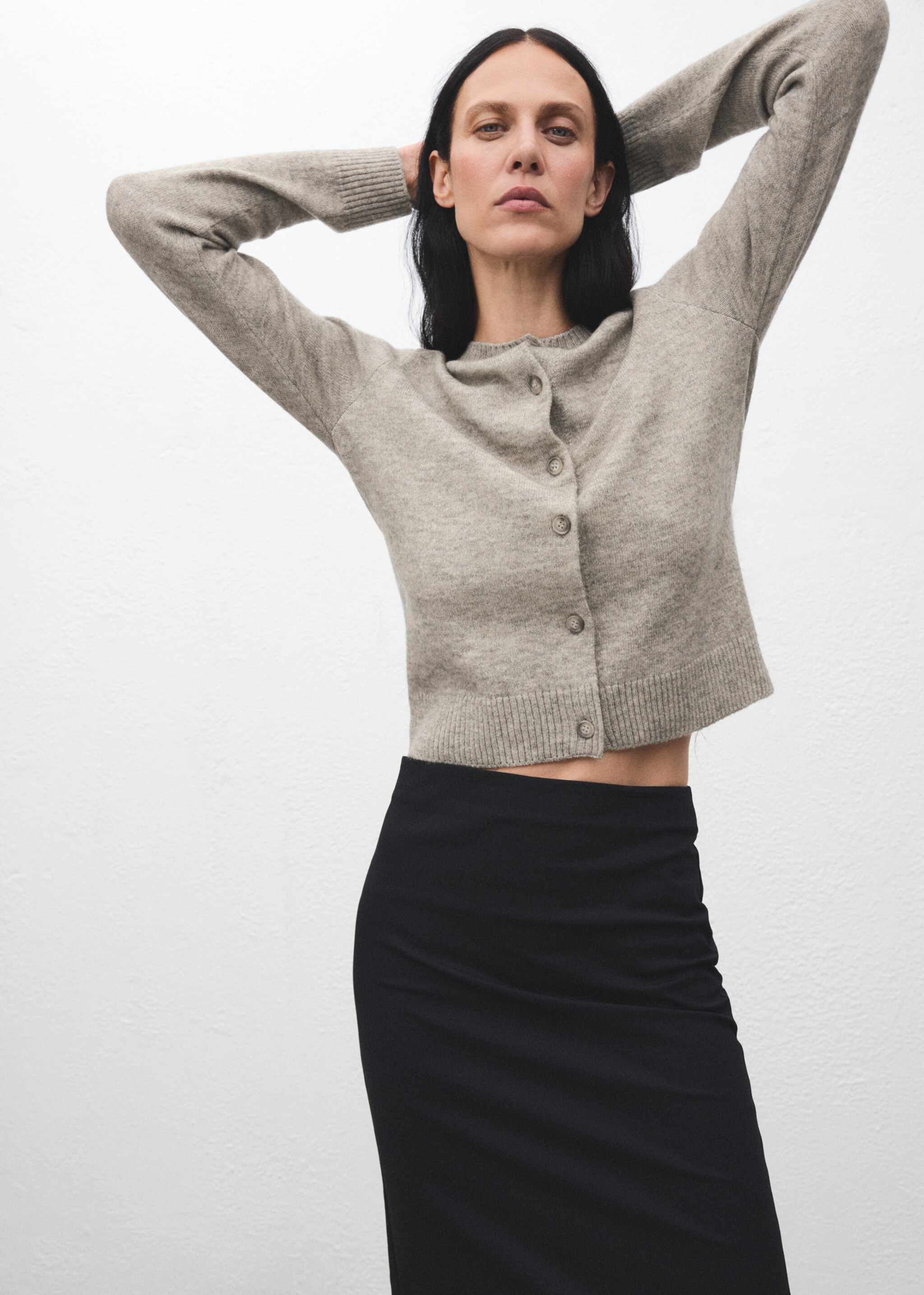 Knitted button cardigan - Medium plane, Light/Pastel Grey. Ref: 17017817-00.