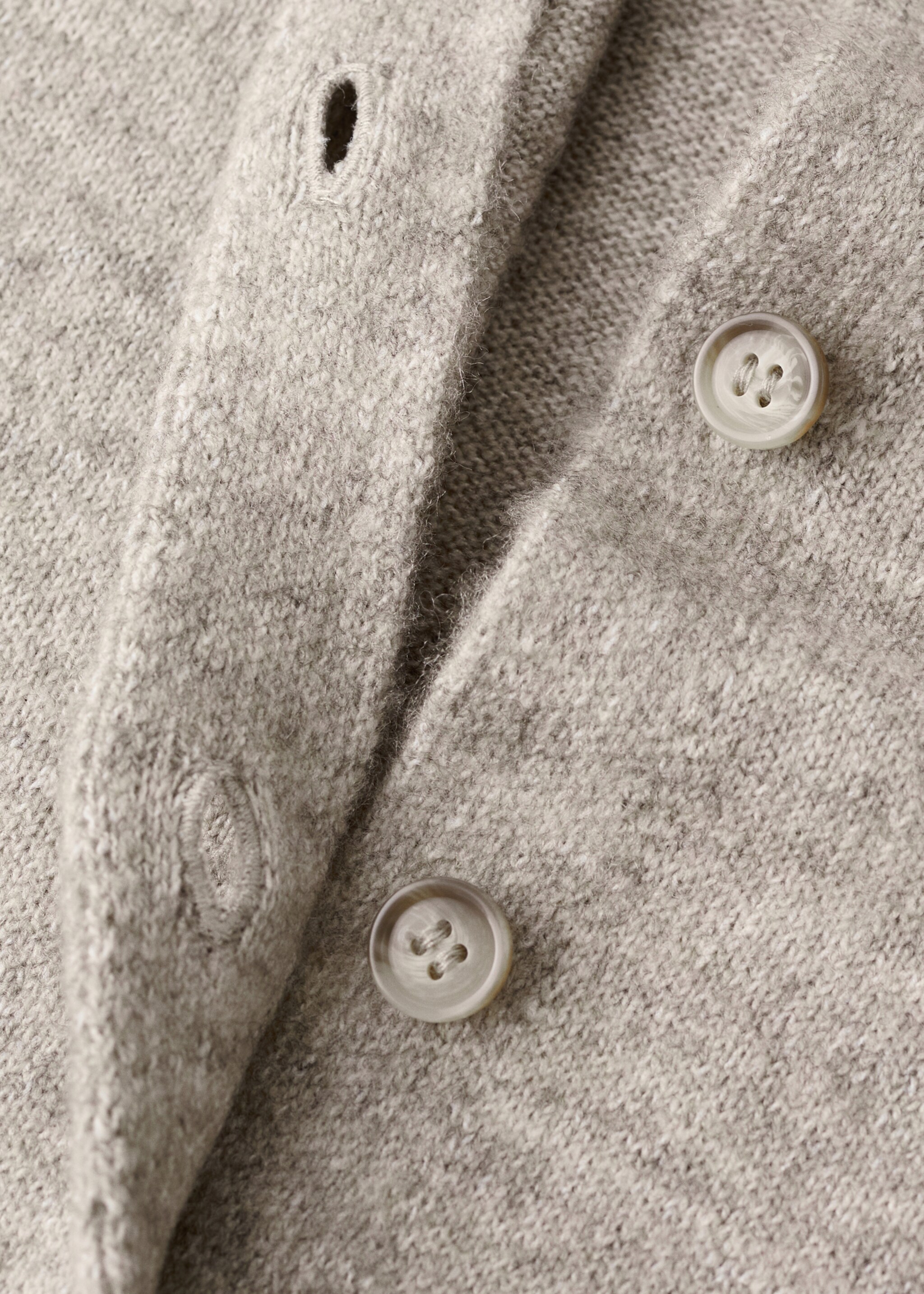 Knitted button cardigan - Details of the article 8, Light/Pastel Grey. Ref: 17017817-00.