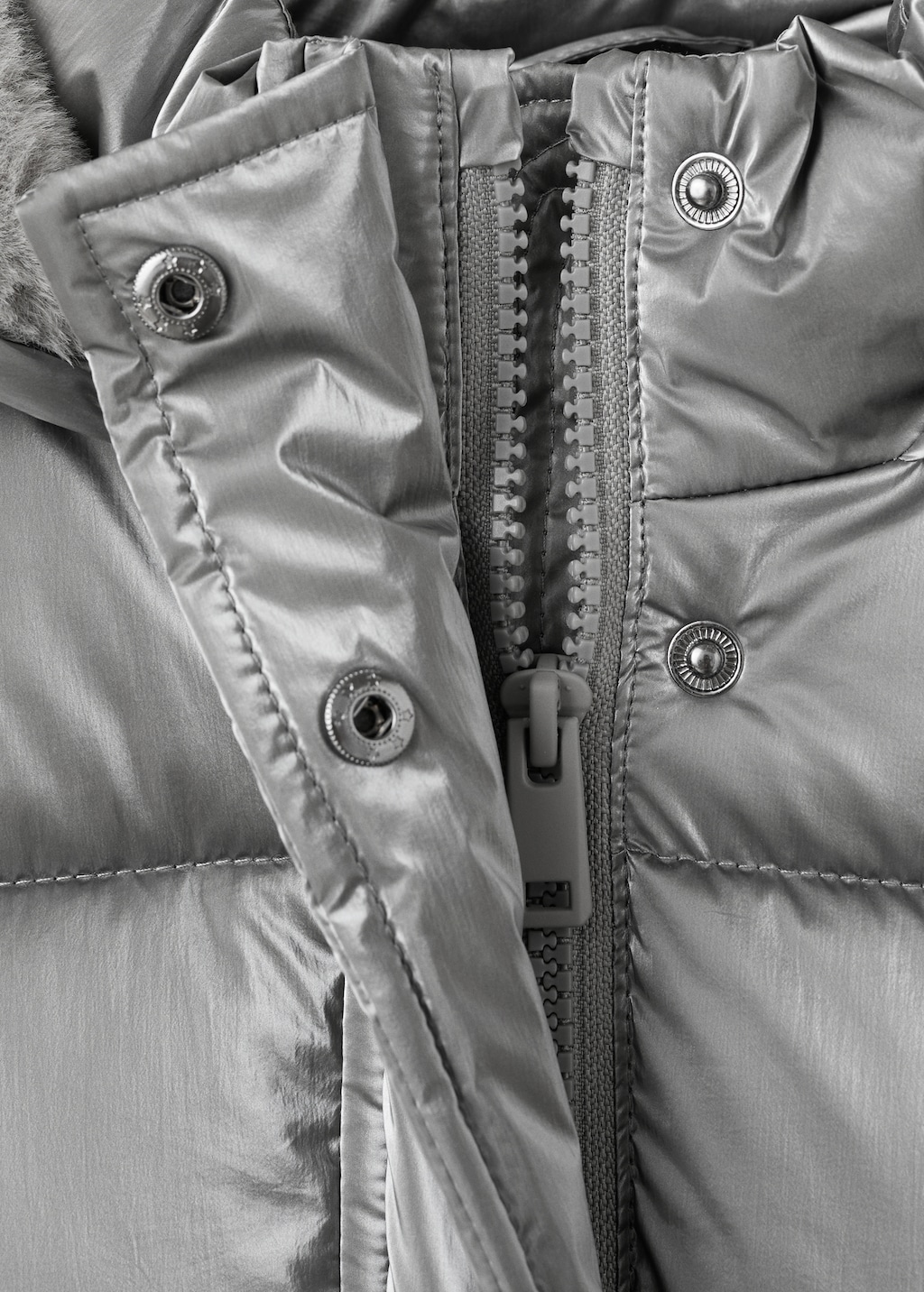 Metallic puffer jacket