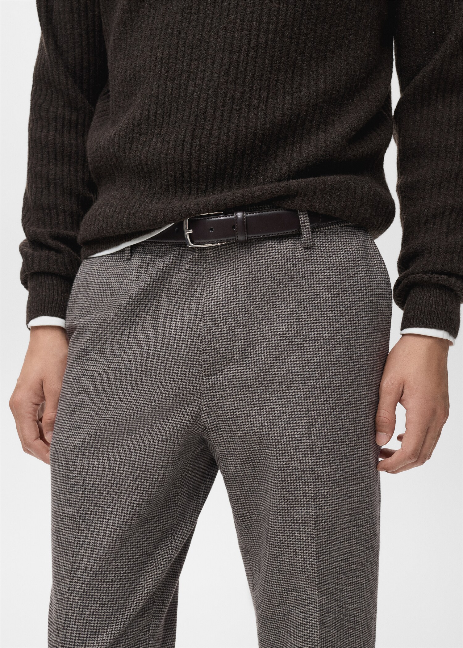 Micro-houndstooth flannel trousers - Details of the article 1
