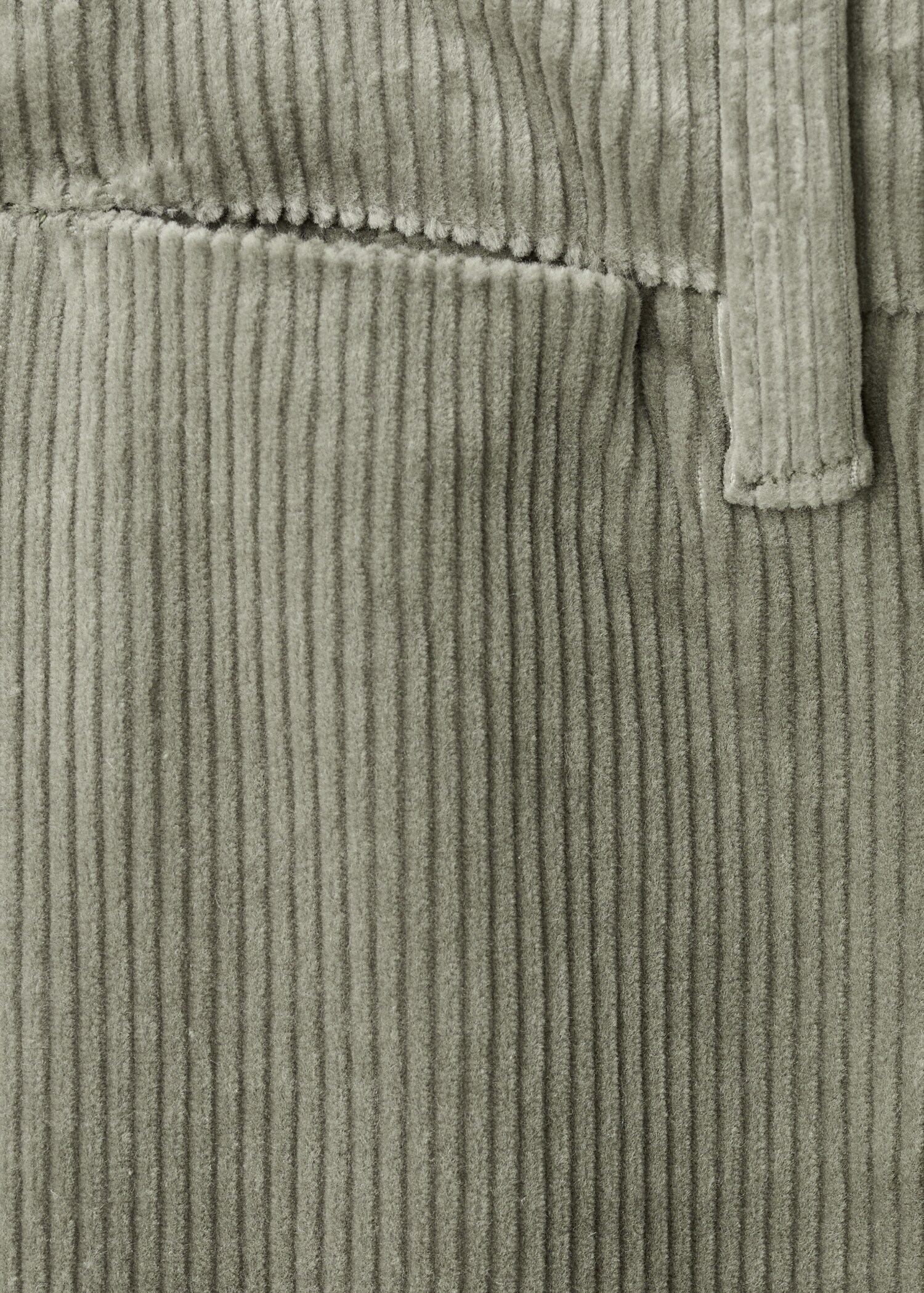 Corduroy slim-fit trousers - Details of the article 8