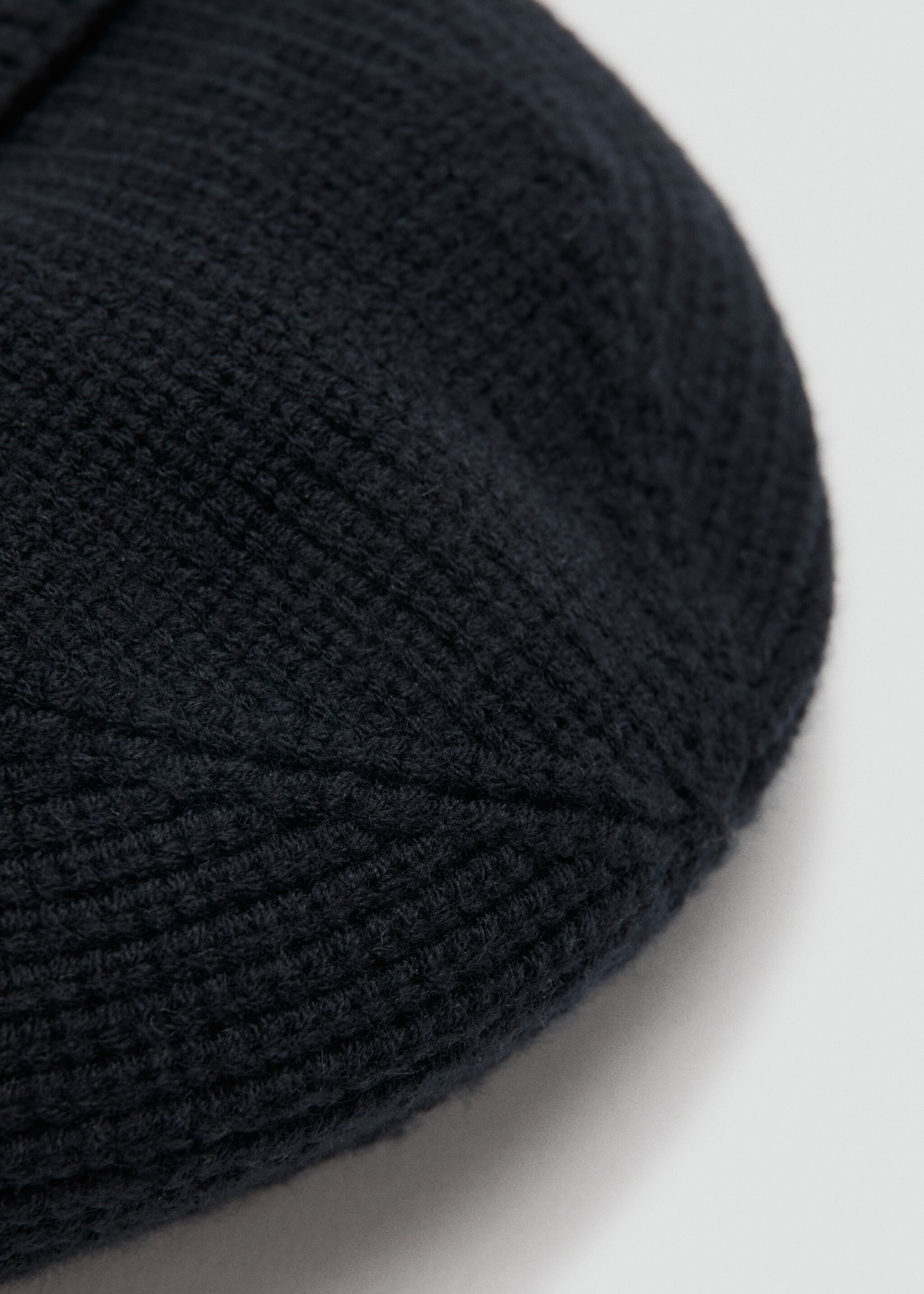 Rib-knit cap - Details of the article 1, Navy. Ref: 17017895-00.
