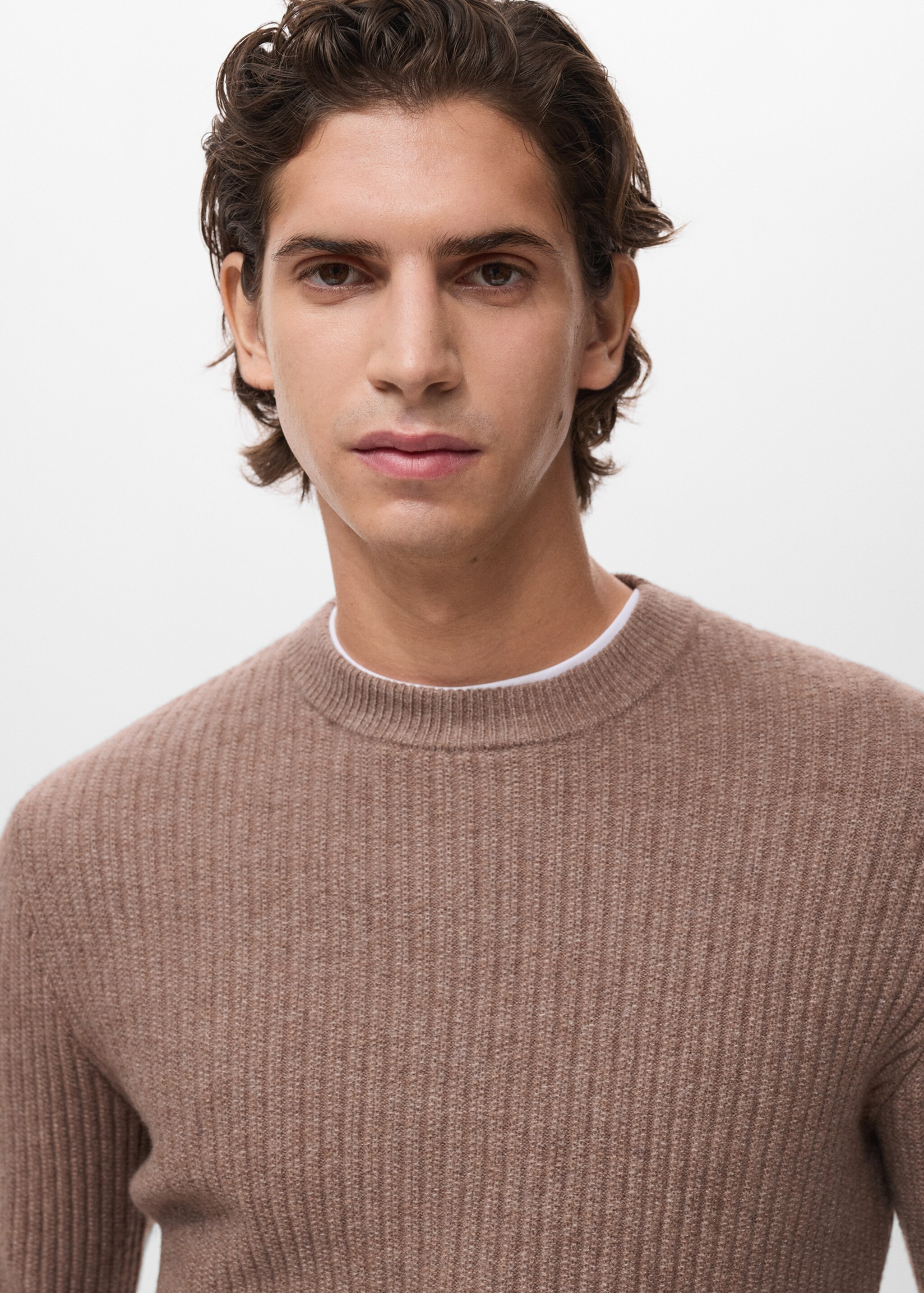 Knitted ribbed sweater - Details of the article 1, Medium Brown. Ref: 17017898-00.