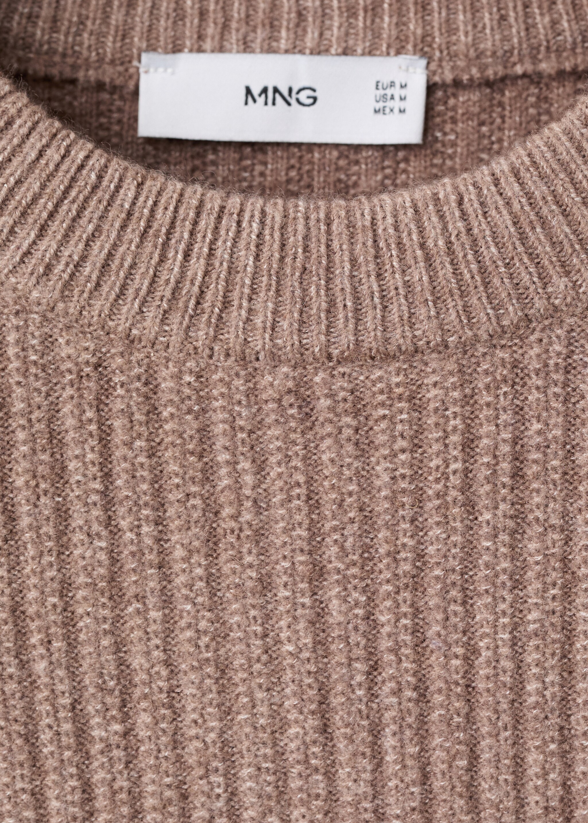 Knitted ribbed sweater - Details of the article 8, Medium Brown. Ref: 17017898-00.