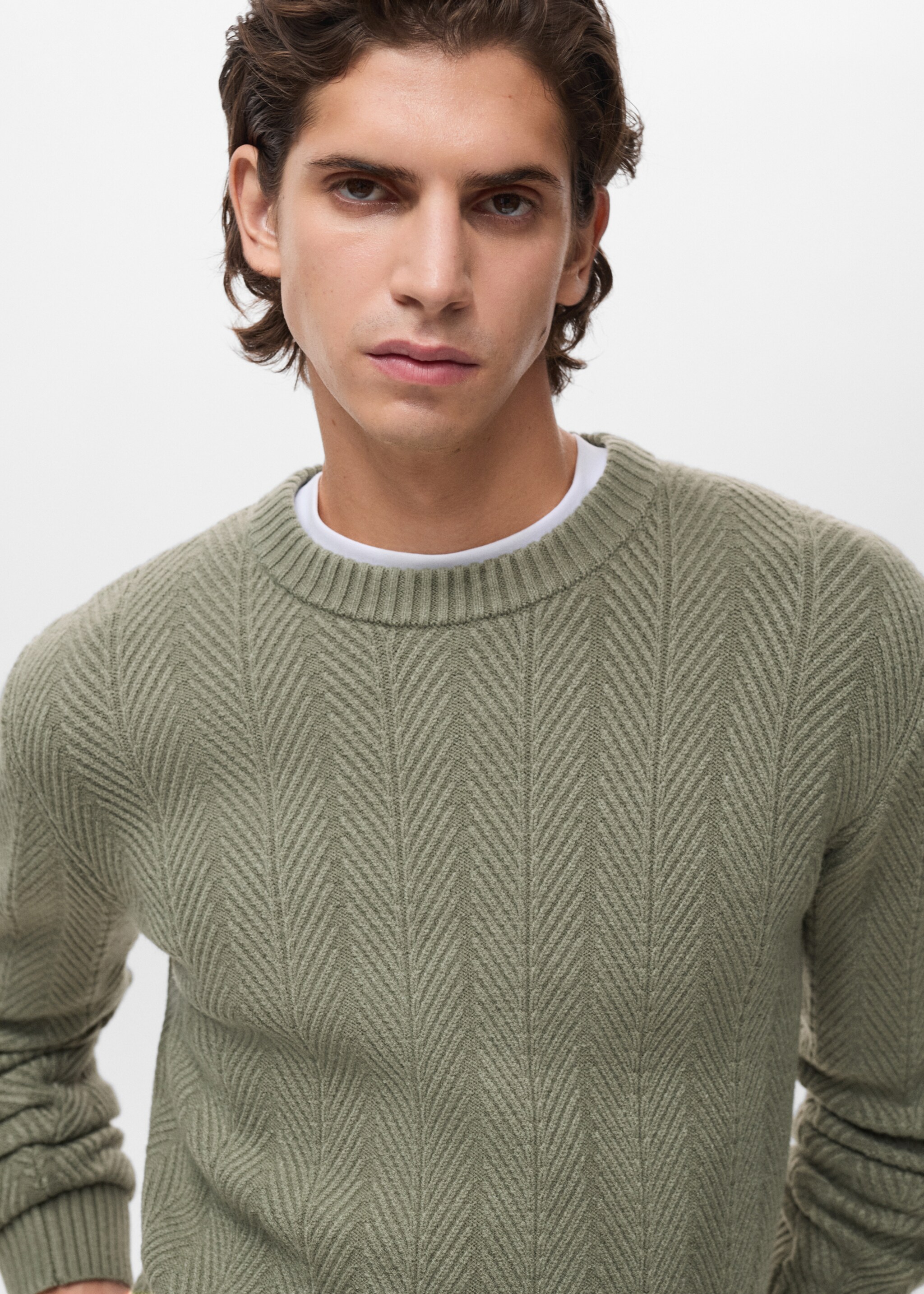 Herringbone structured sweater - Details of the article 1, Pastel Green. Ref: 17017904-00.