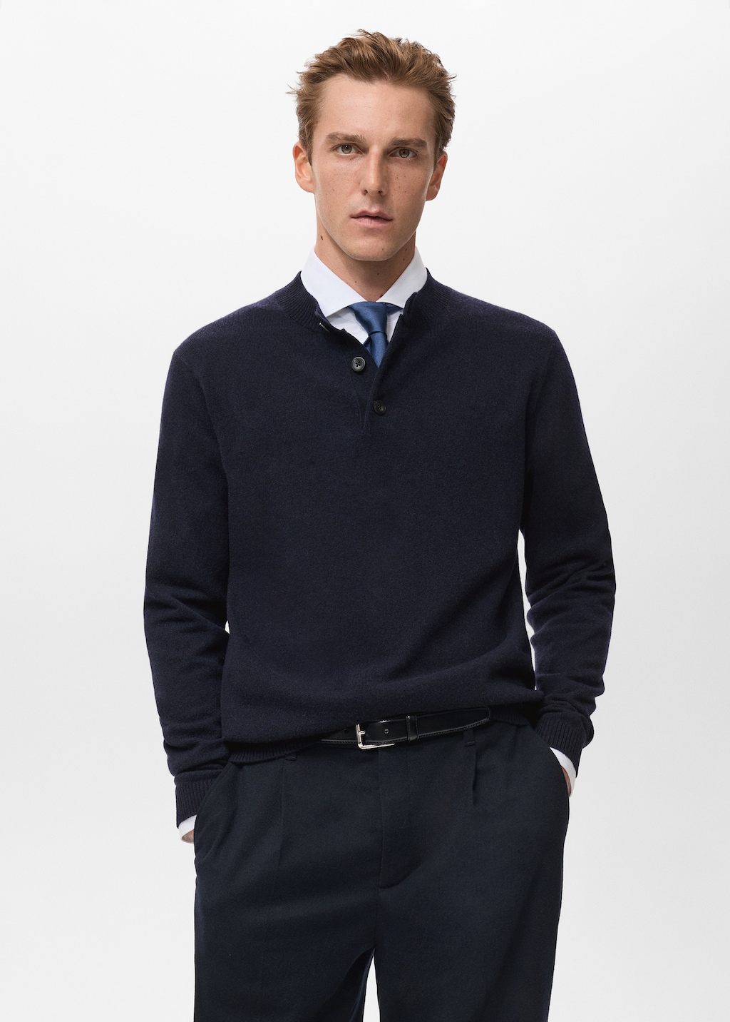 100% extra-fine wool knitted sweater