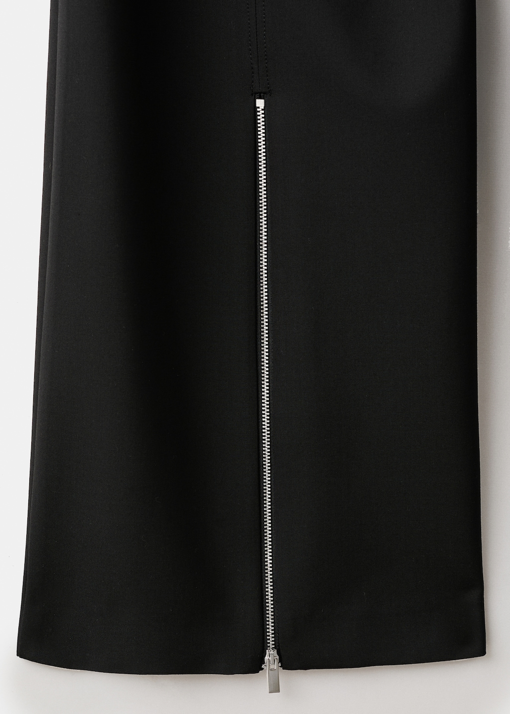 Zipped straight trousers