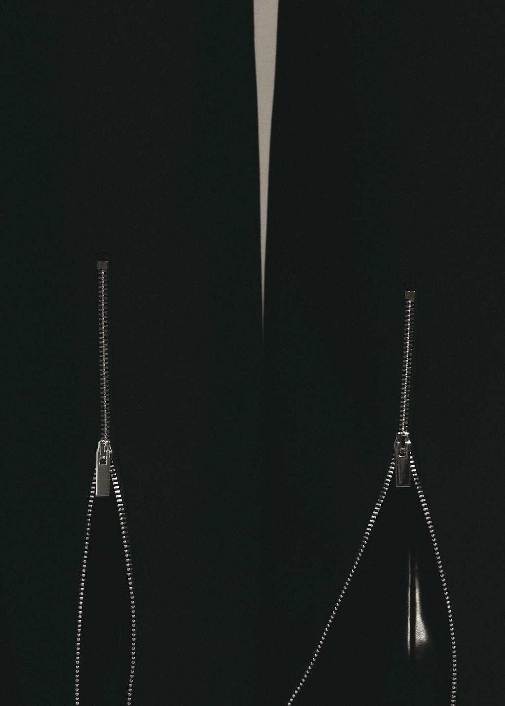 Zipped straight trousers