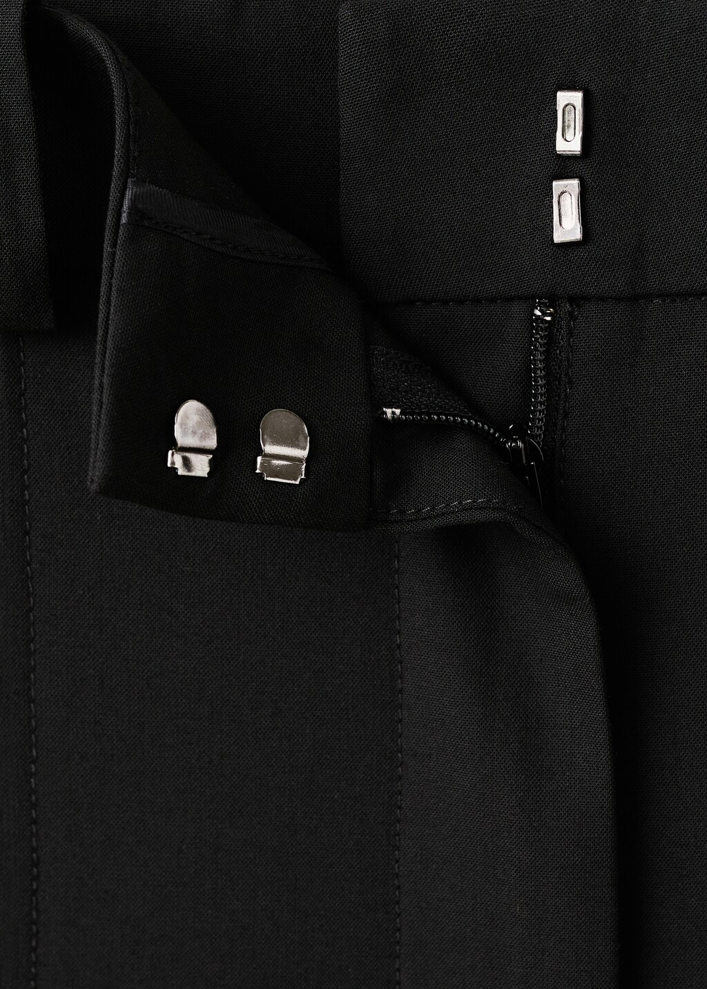 Zipped straight trousers