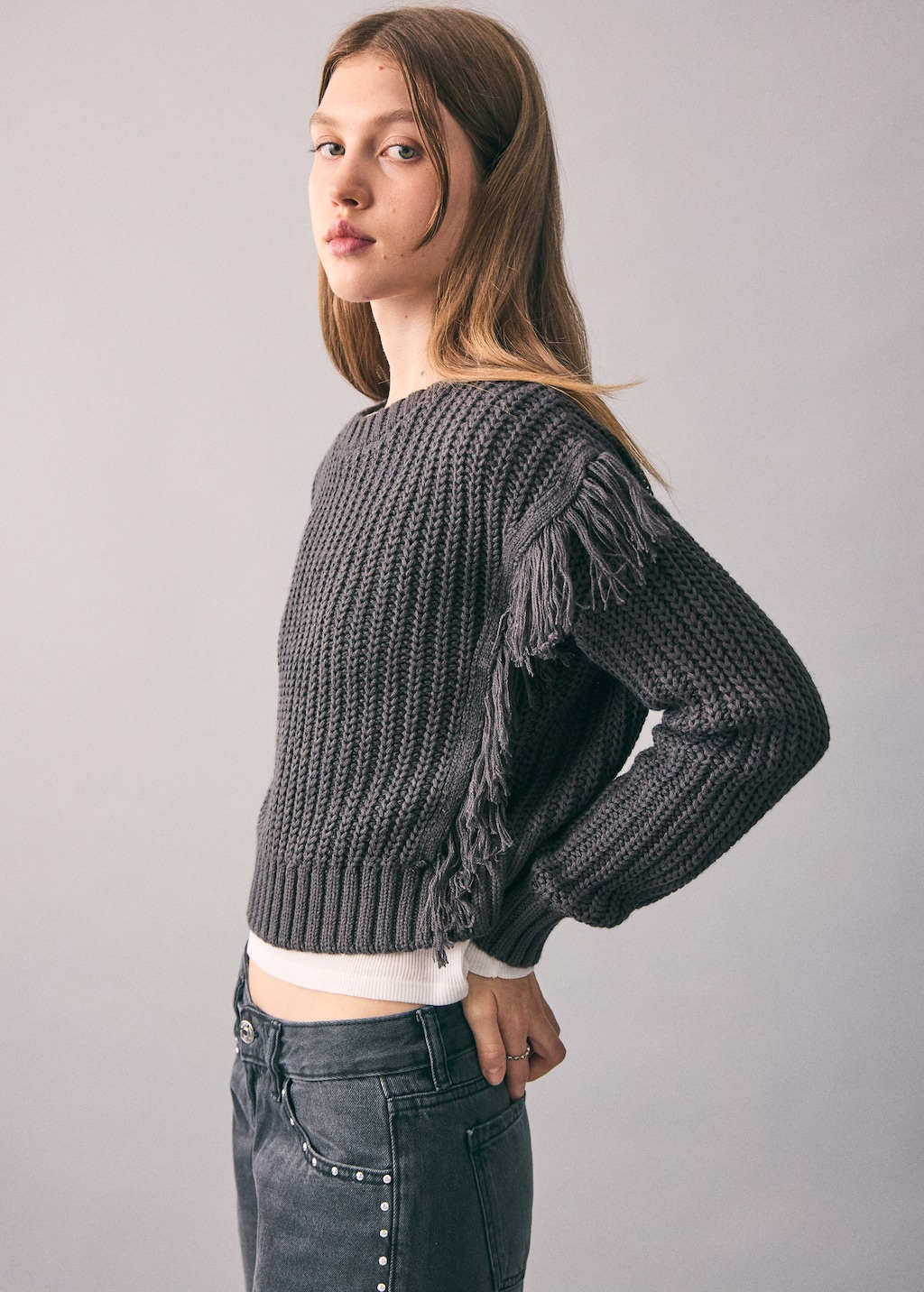 Fringes knit sweater