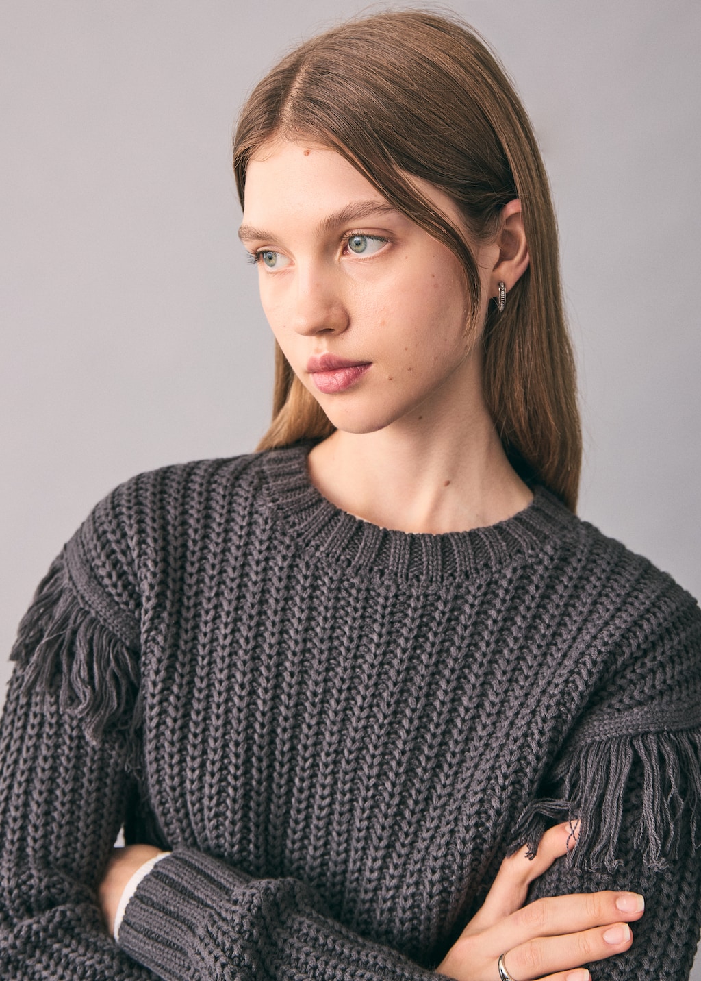 Fringes knit sweater
