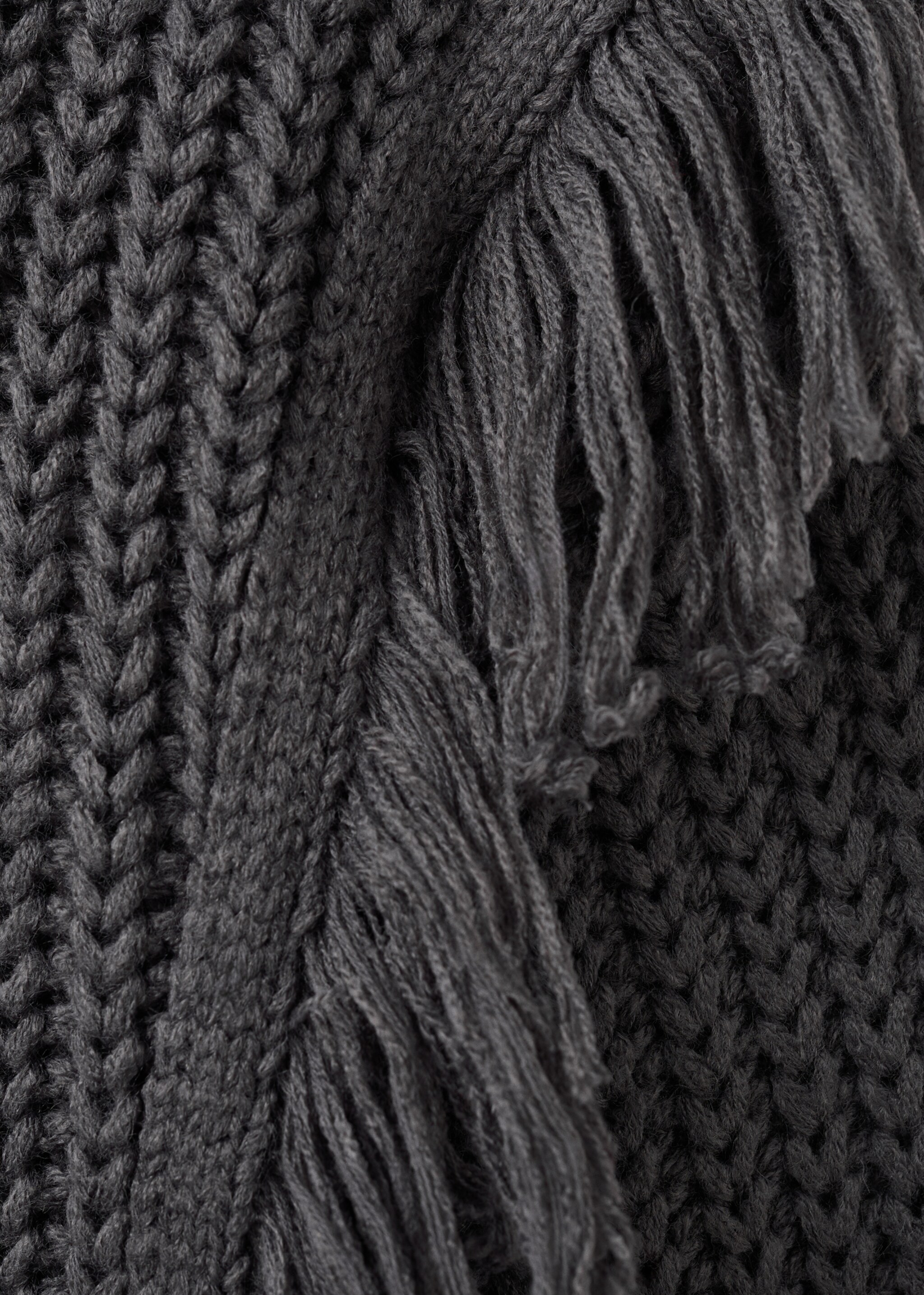 Pull-over maille franges - Détail de l'article 8, Gris anthracite. Ref: 17018271-00.
