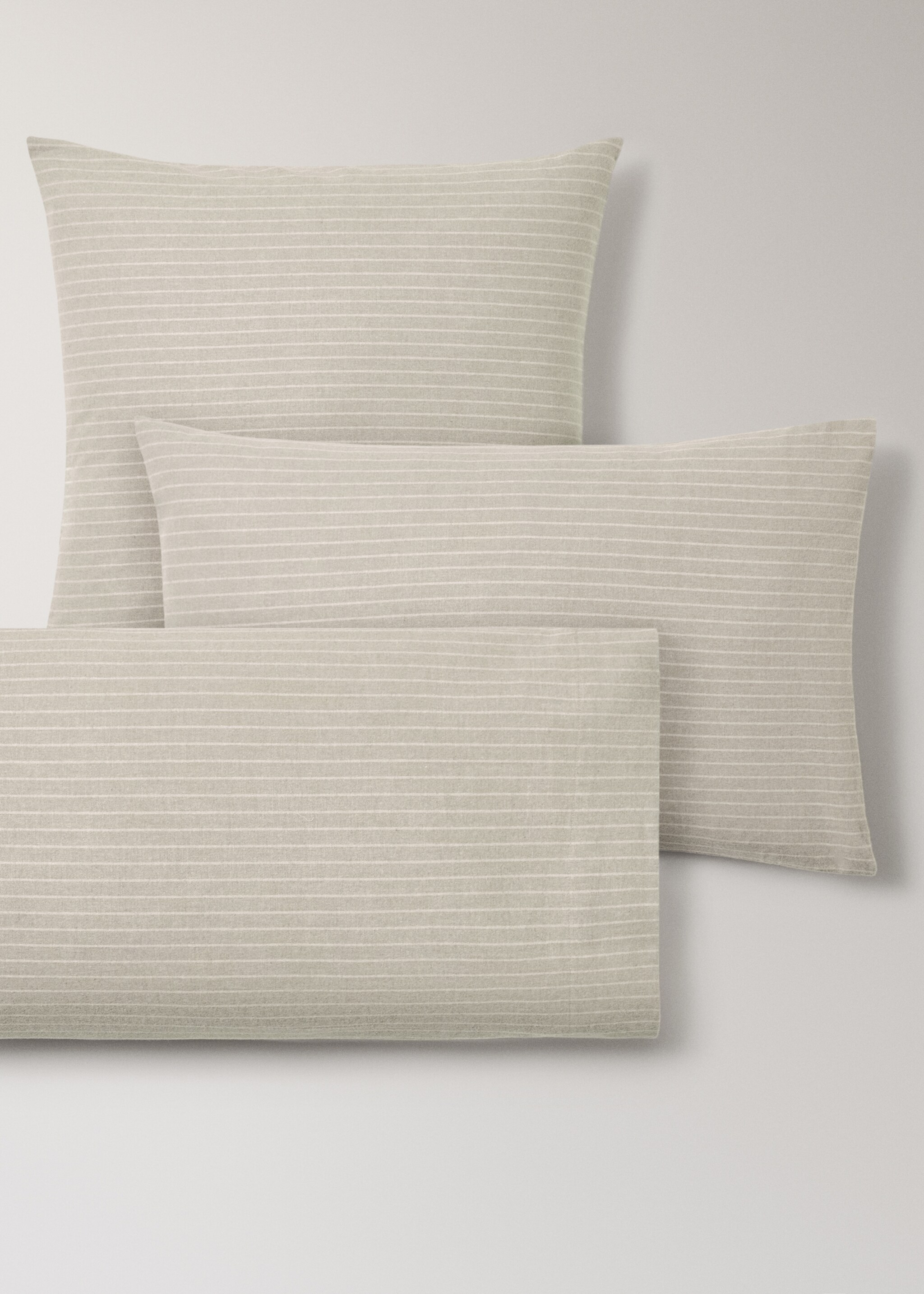 Melange cotton flannel pillowcase with fine-striped yarn 45x110cm - Details of the article 3, Beige. Ref: 17018281-00.