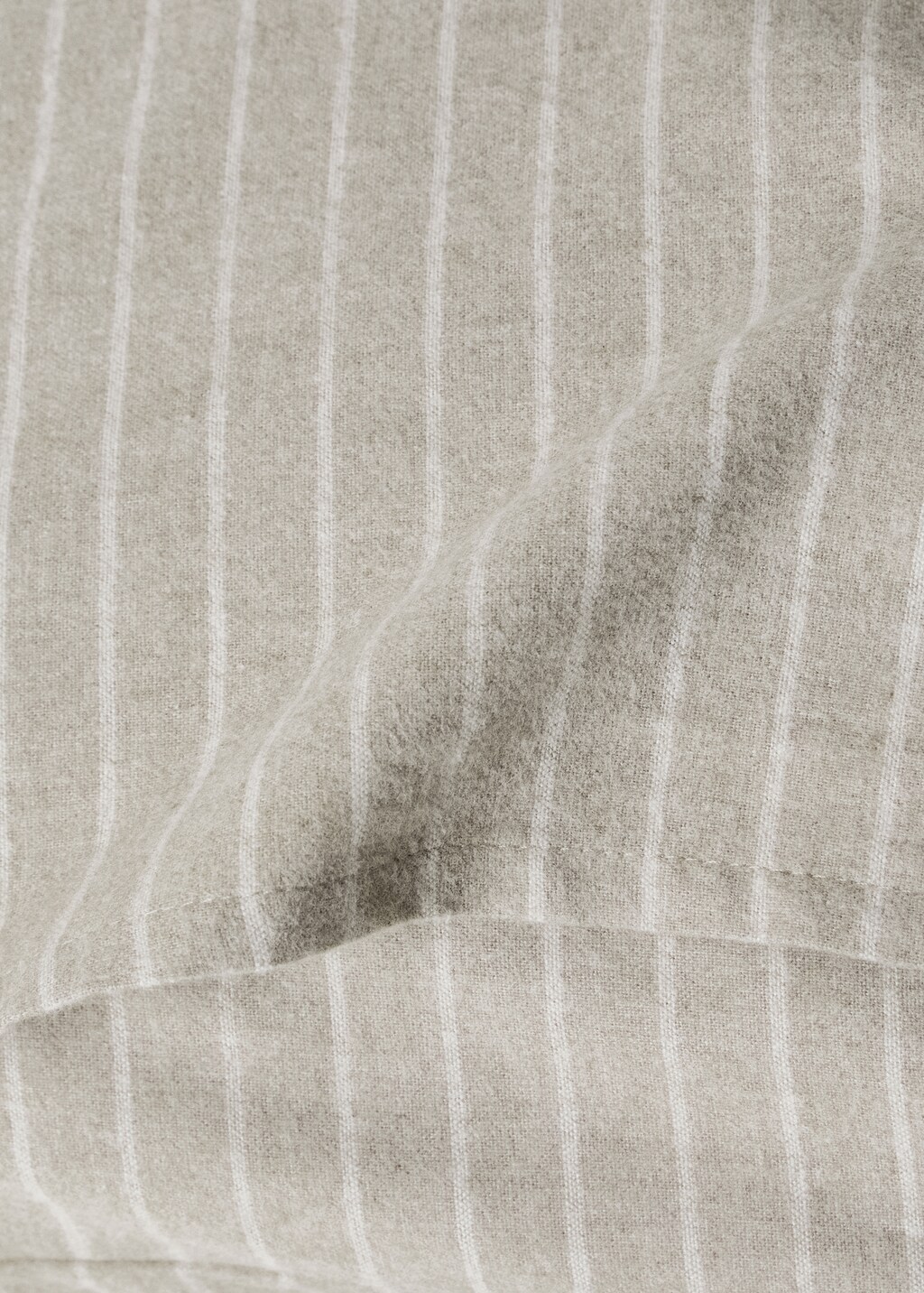 Melange cotton flannel pillowcase with fine-striped yarn 60x60cm